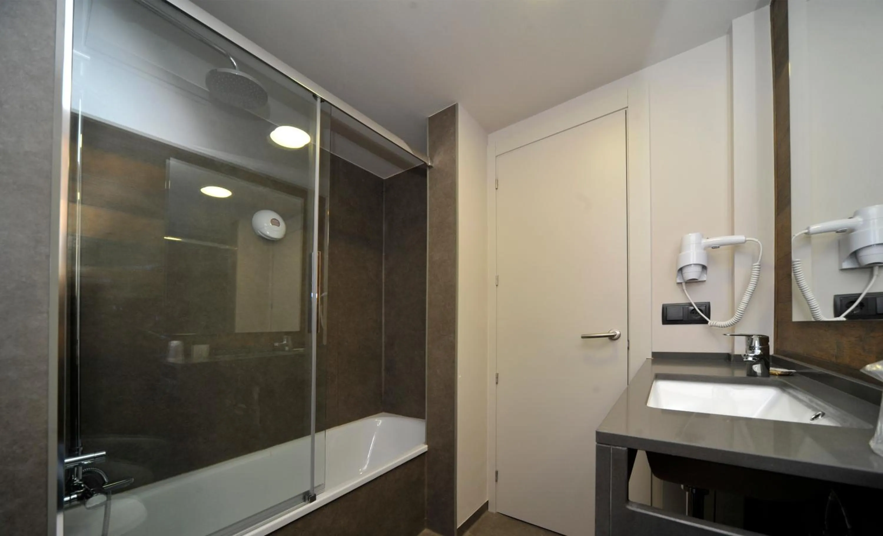 Bathroom in Hotel Vall d´Aneu