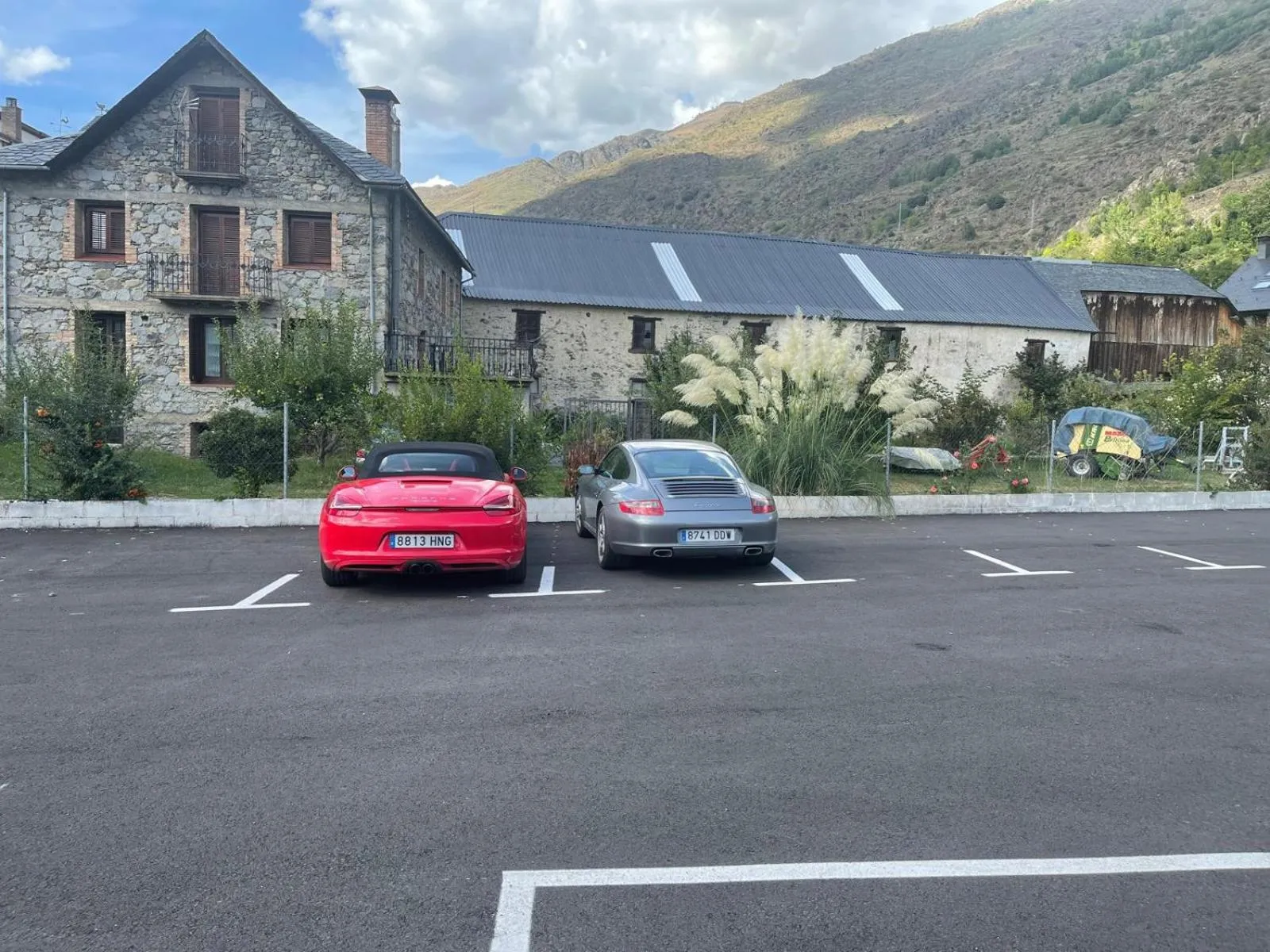 Parking in Hotel Vall d´Aneu