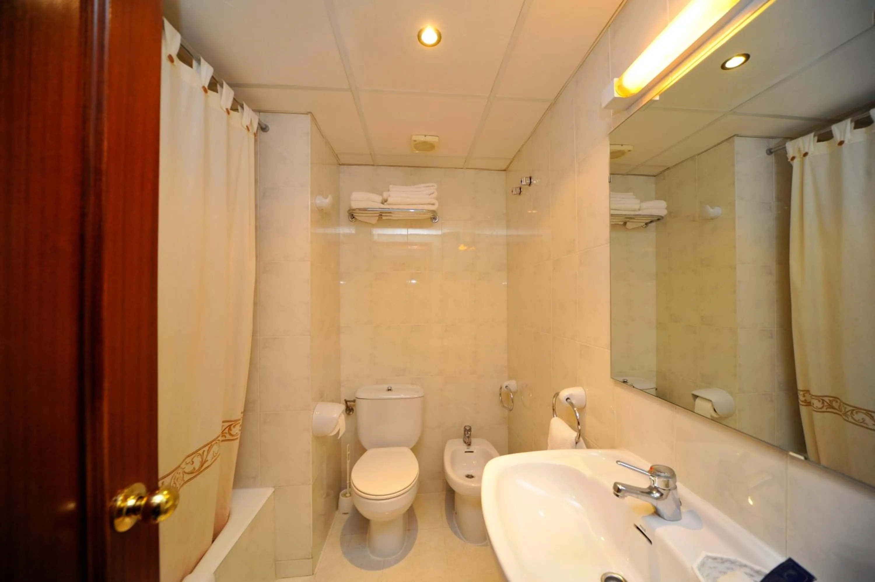 Bathroom in Hotel Vall d´Aneu
