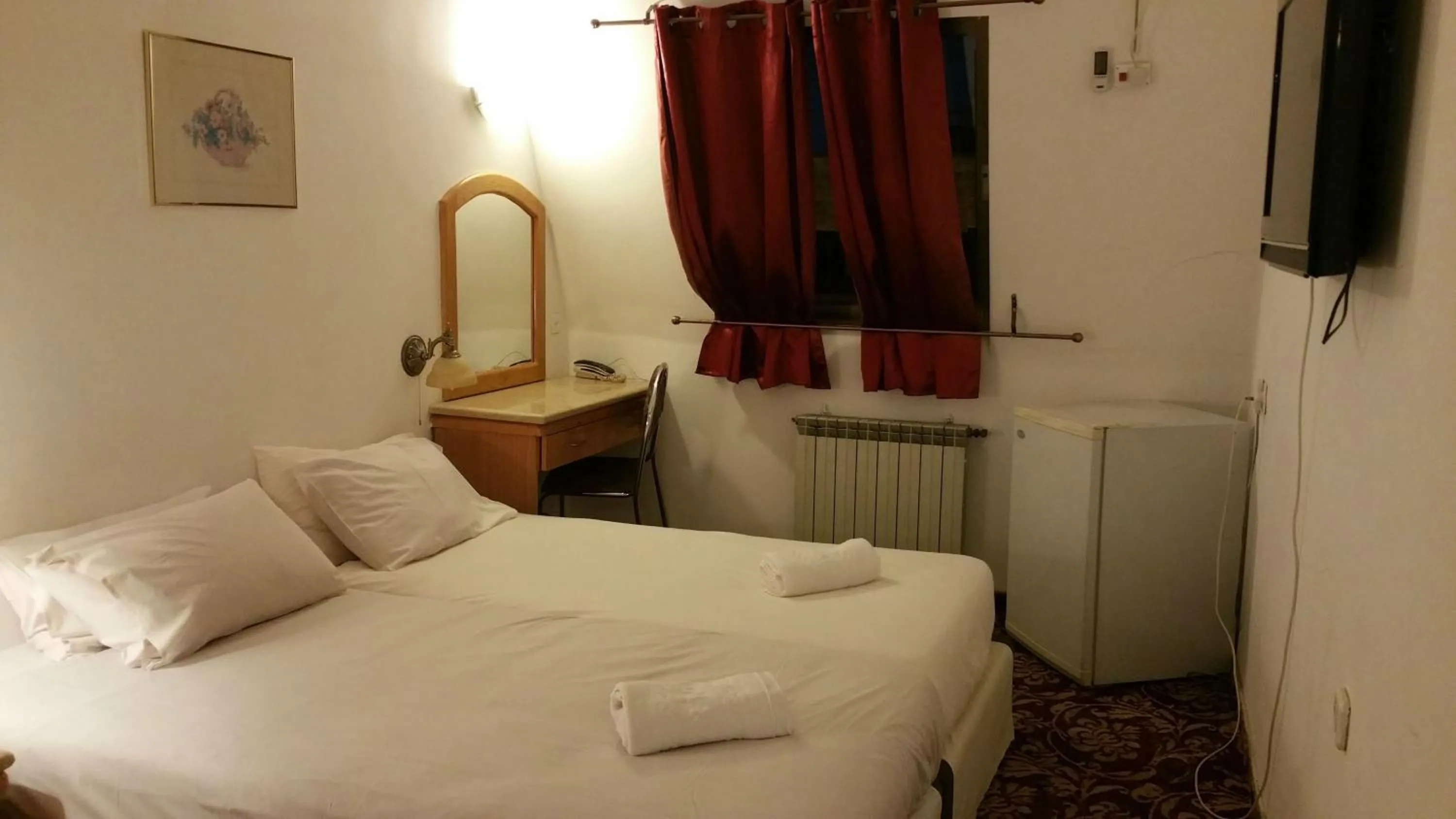 Bedroom in Zion Hotel