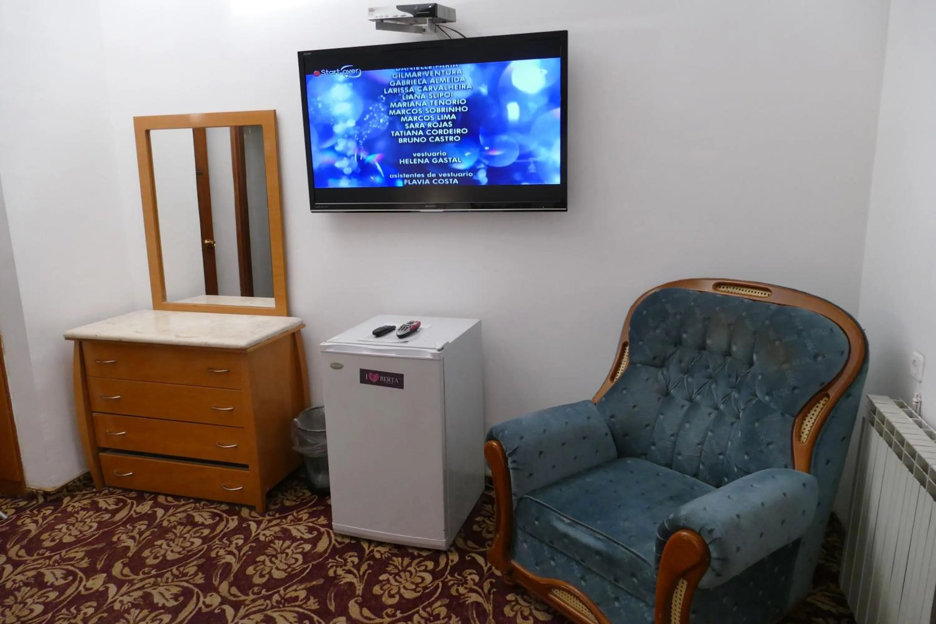 Bedroom in Zion Hotel