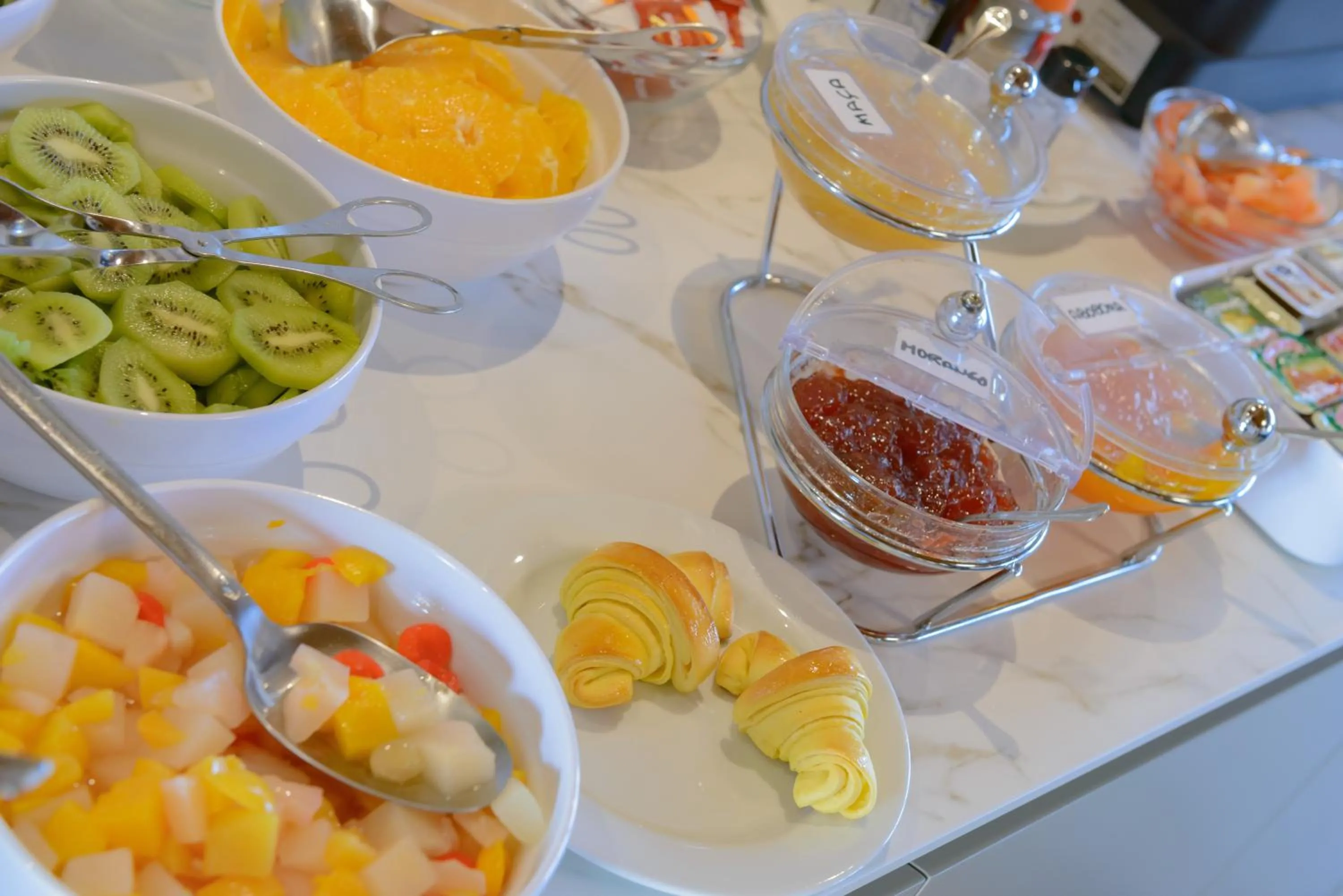 Buffet breakfast in Nova Cruz Hotel