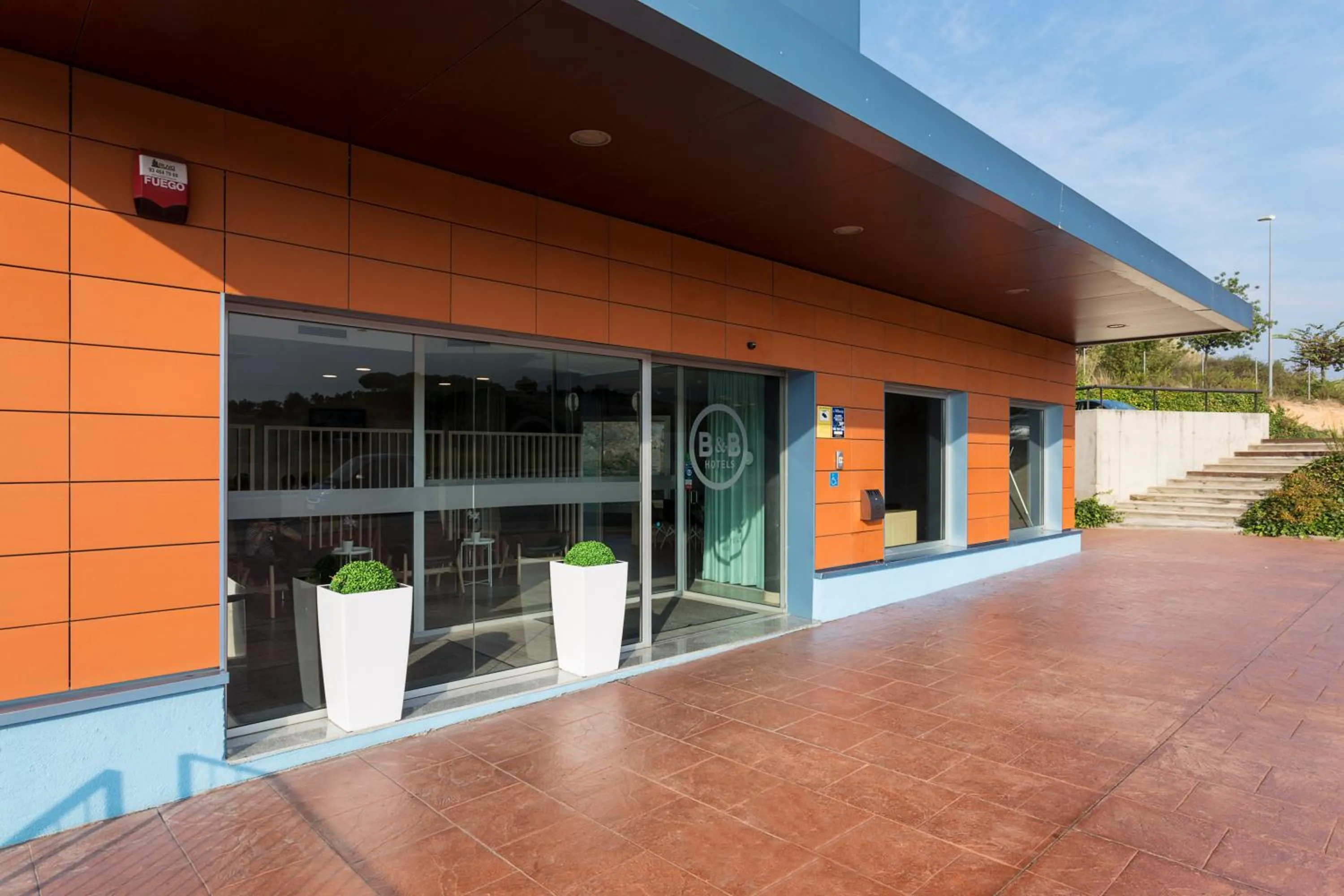Facade/entrance in B&B HOTEL Barcelona Granollers