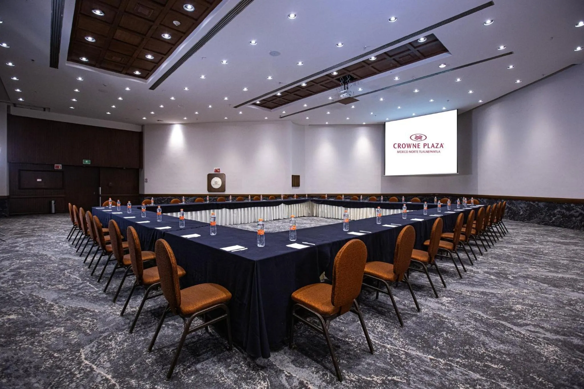 Meeting/conference room in Crowne Plaza Hotel Mexico City North-Tlalnepantla, an IHG Hotel