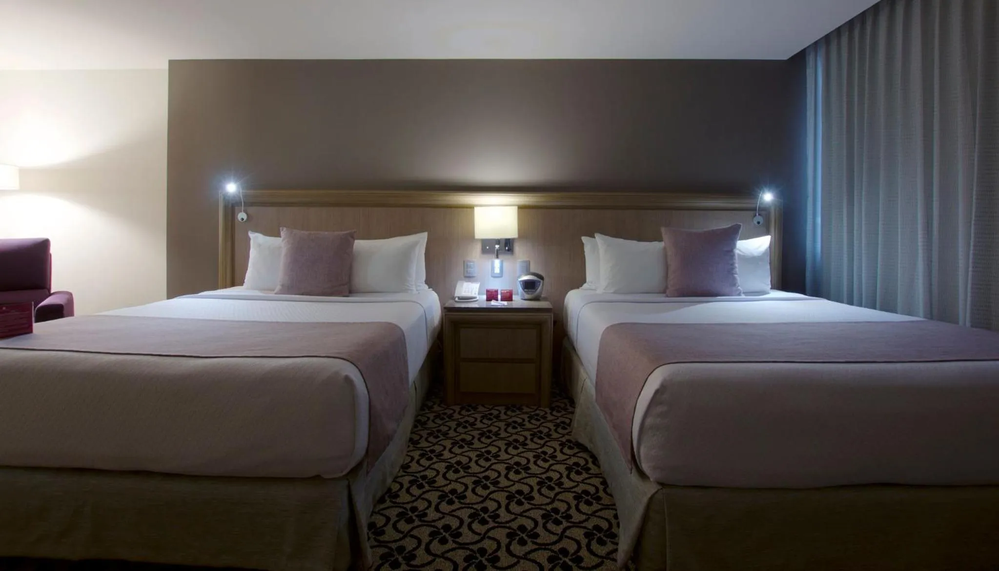 Photo of the whole room, Bed in Crowne Plaza Hotel Mexico City North-Tlalnepantla, an IHG Hotel