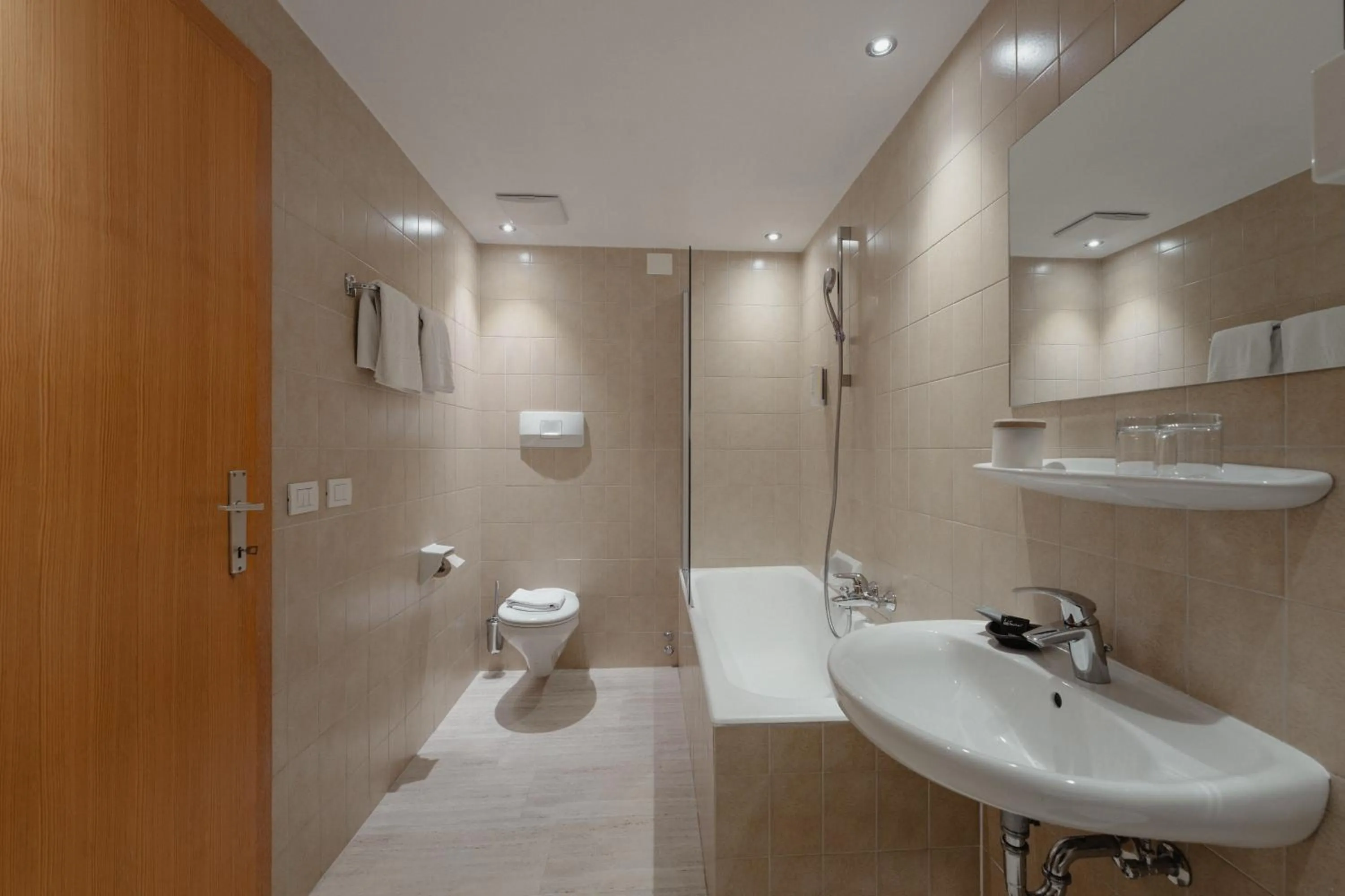 Shower in Hotel Alpenrose