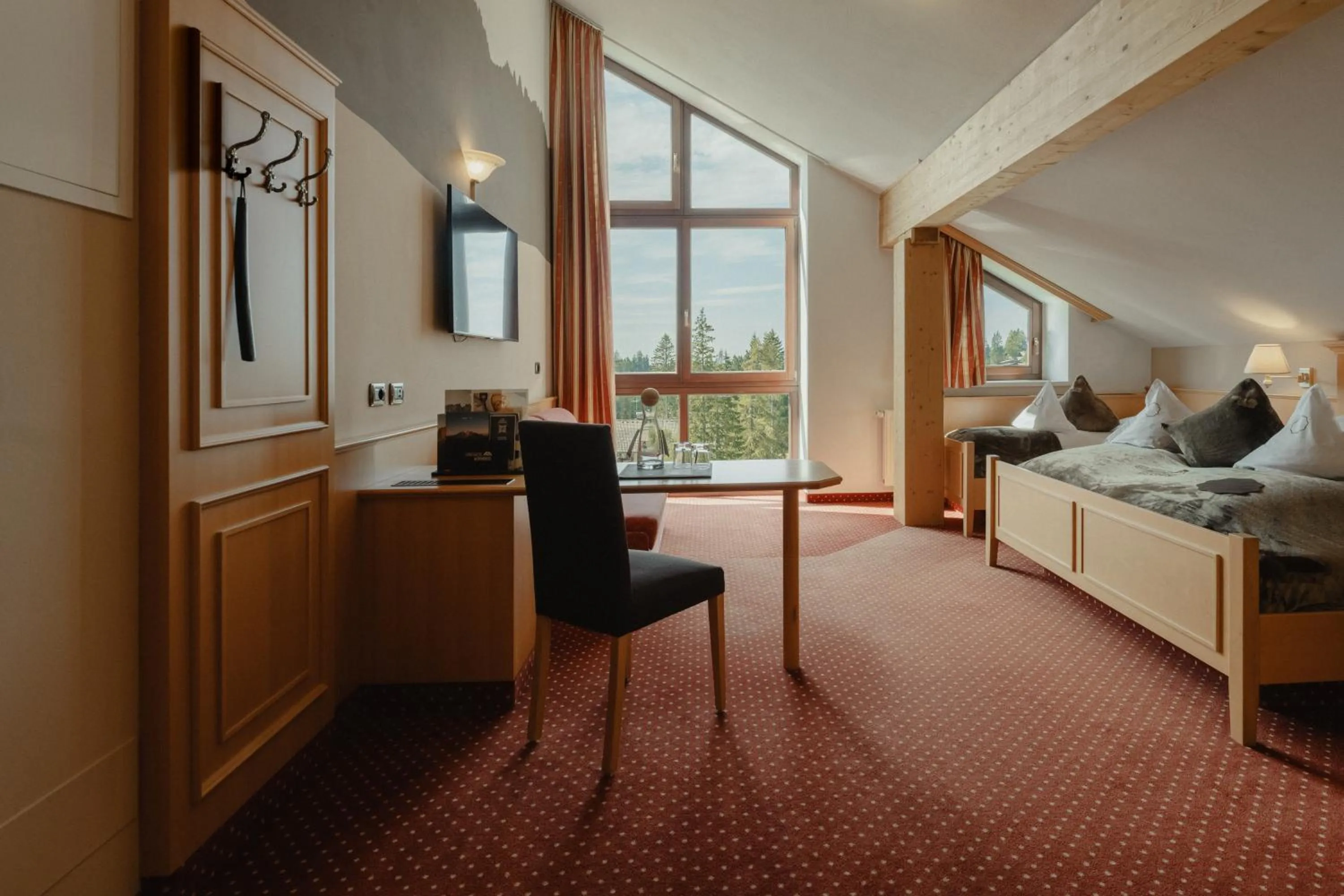 Bed in Hotel Alpenrose