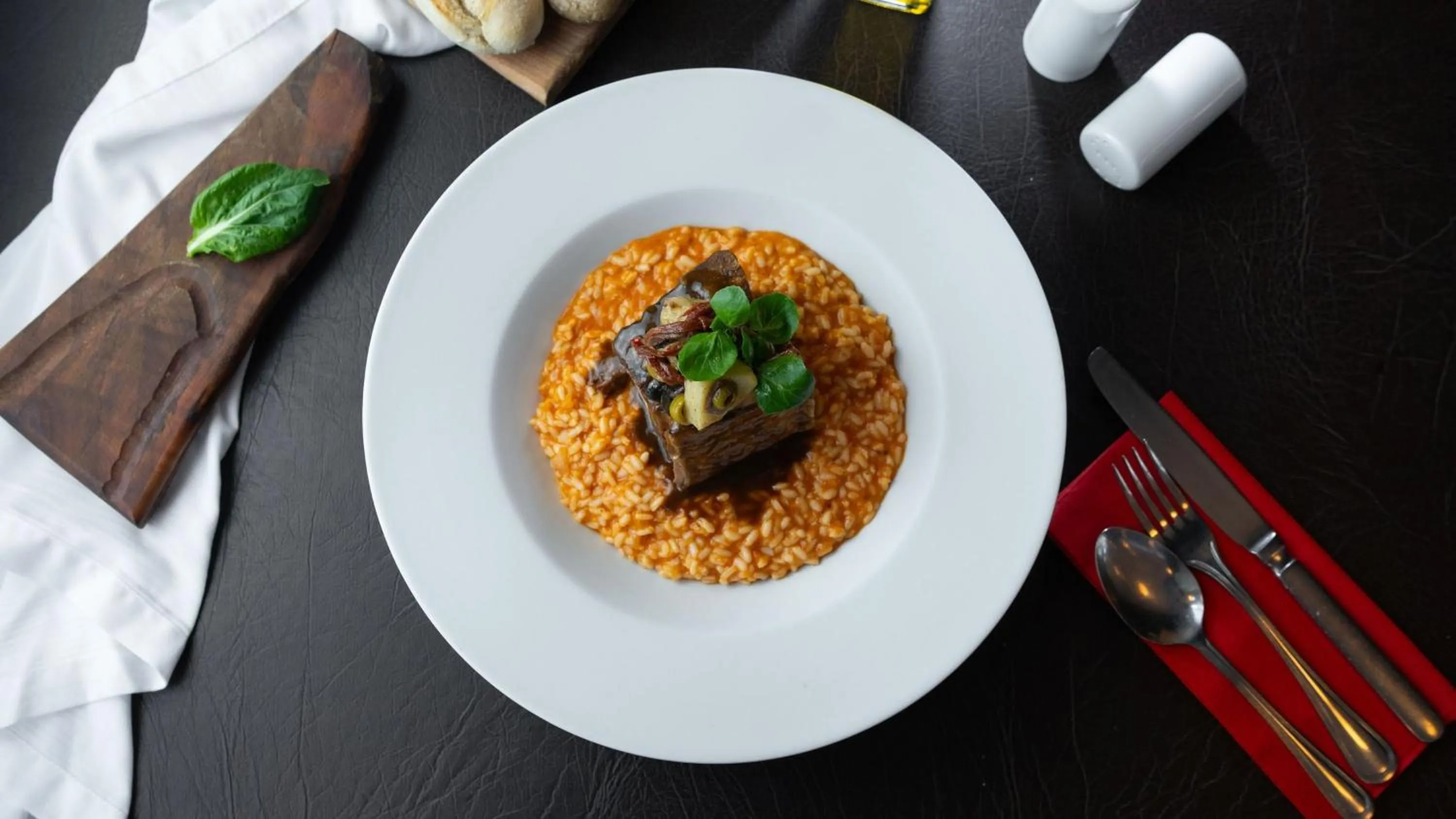 Restaurant/places to eat in InterContinental Santiago by IHG