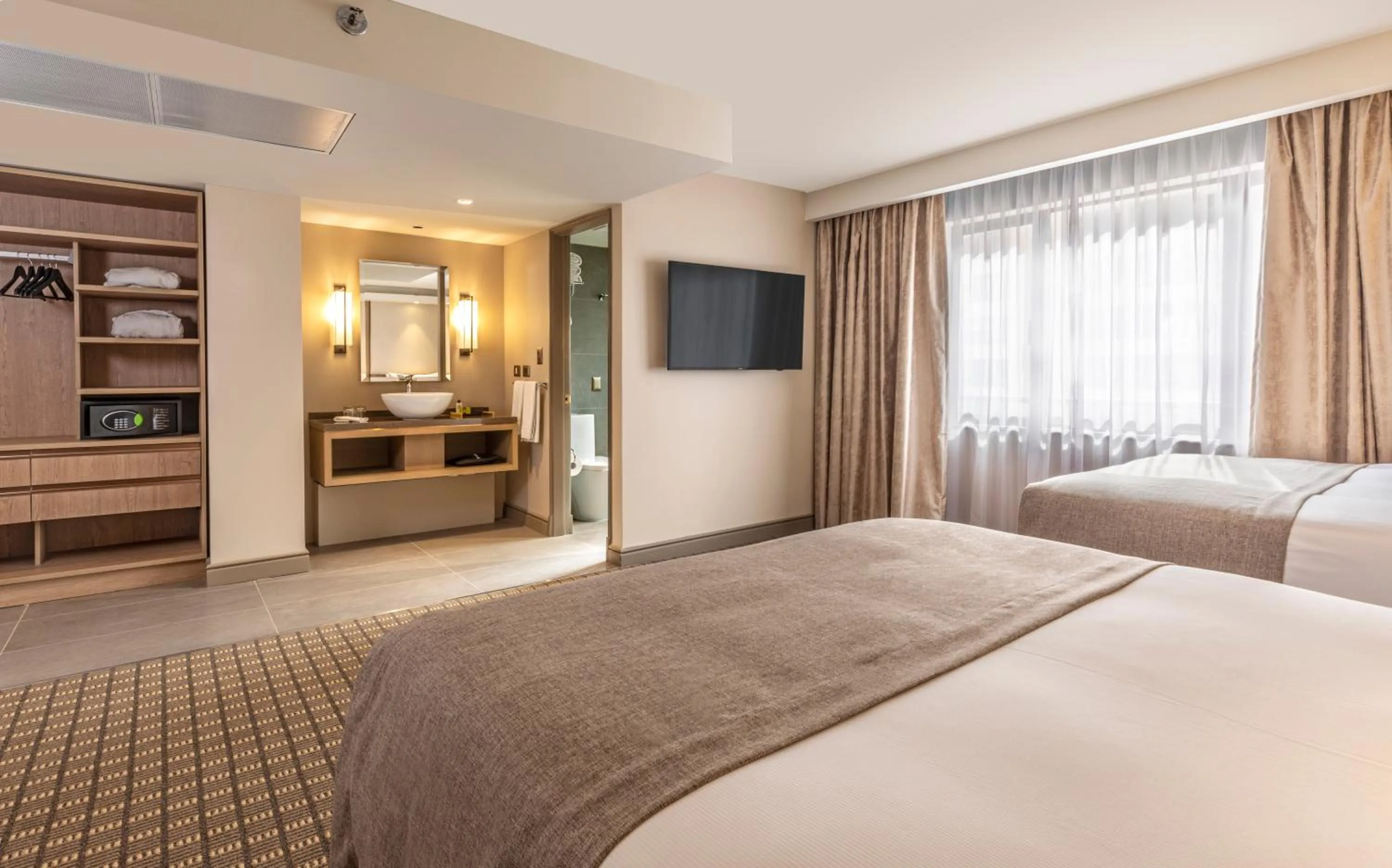 Bedroom, Bed in InterContinental Santiago by IHG