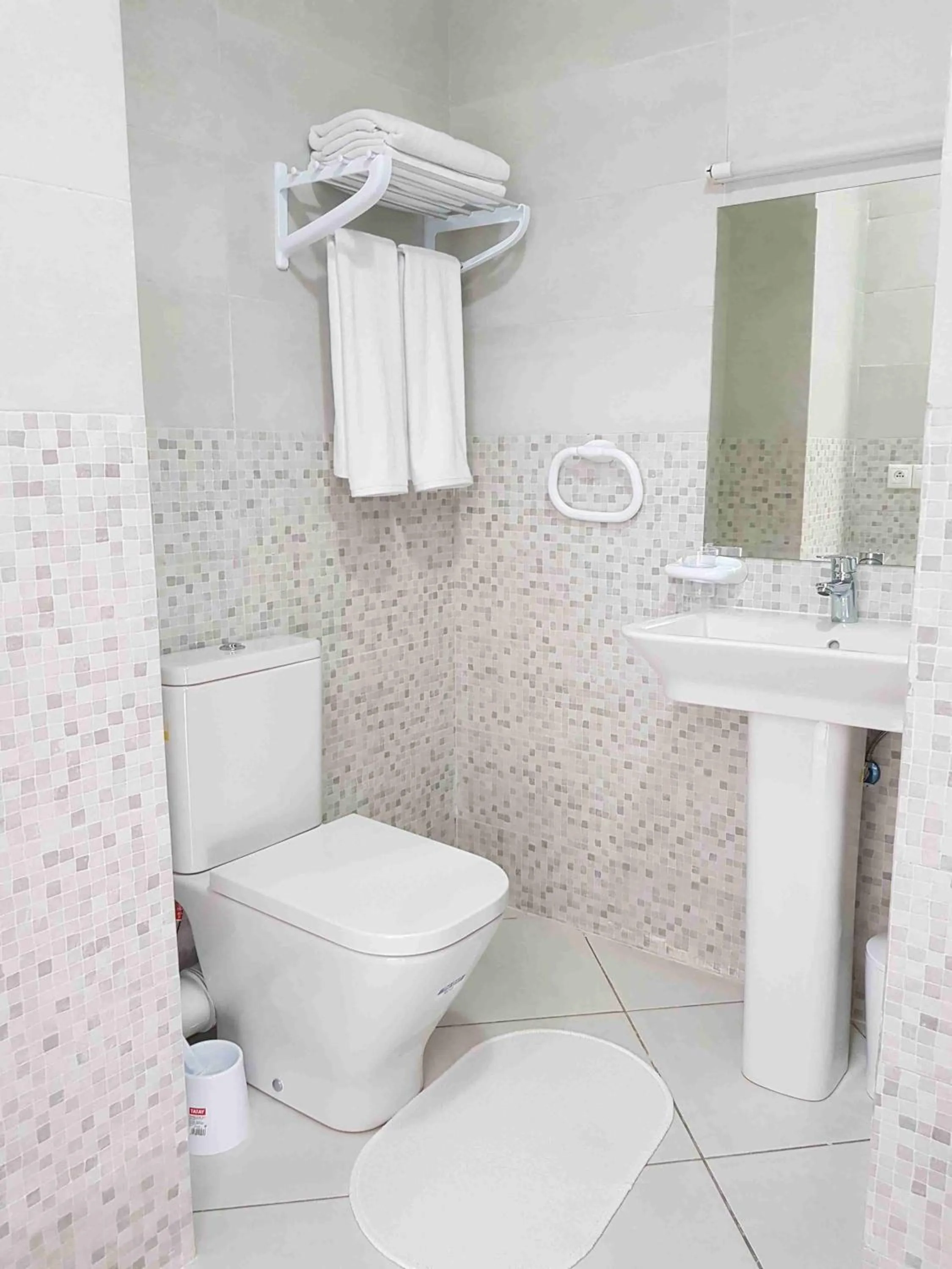 L'escale Appart-hôtel By 7AV HOTELS