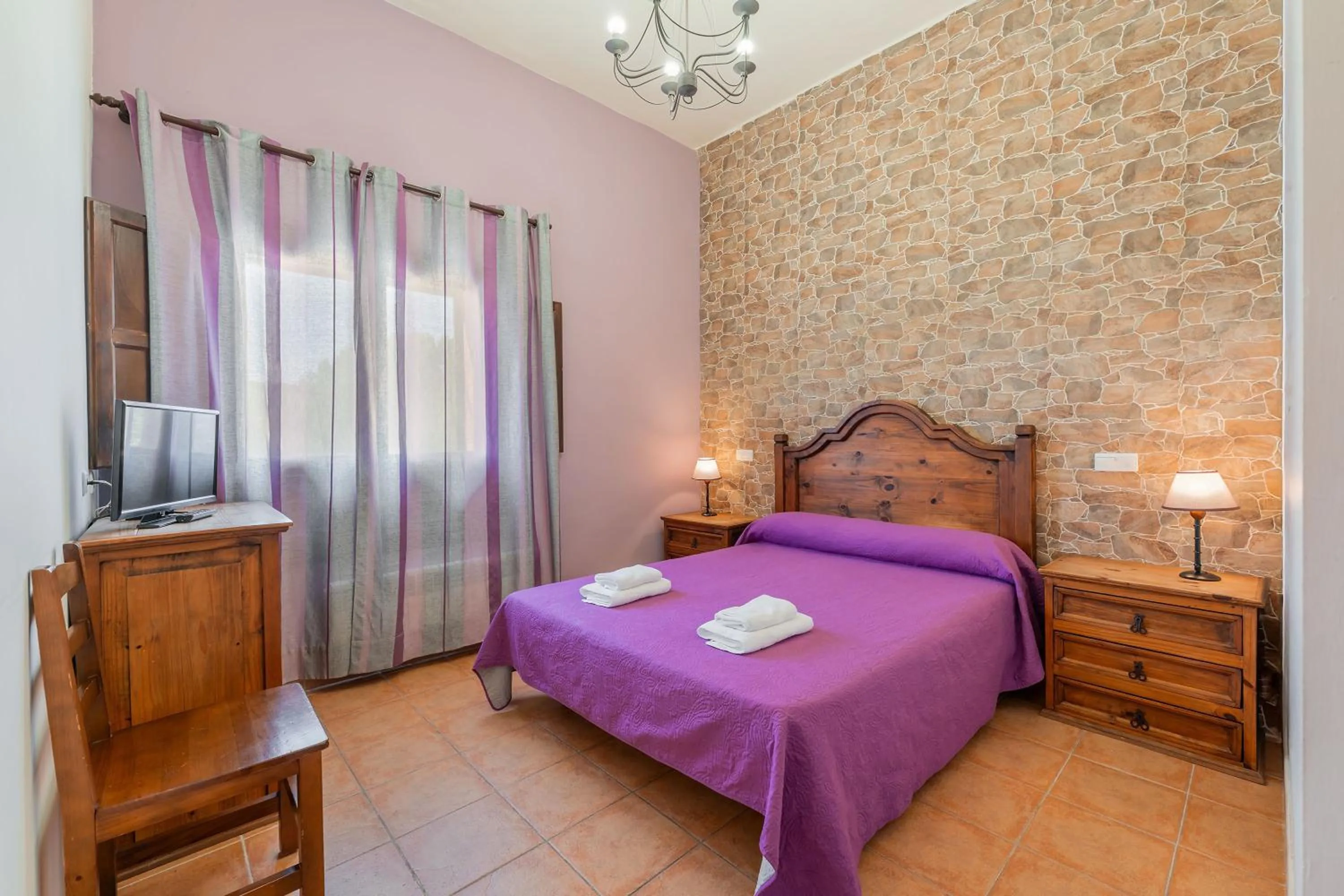 Bed in Hostal el molino