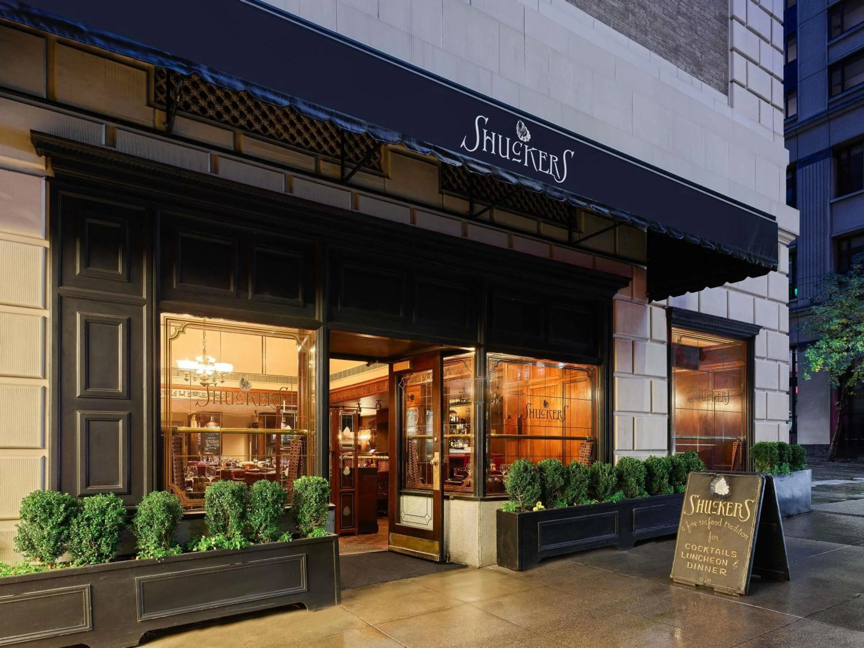 Property building in Fairmont Olympic Hotel