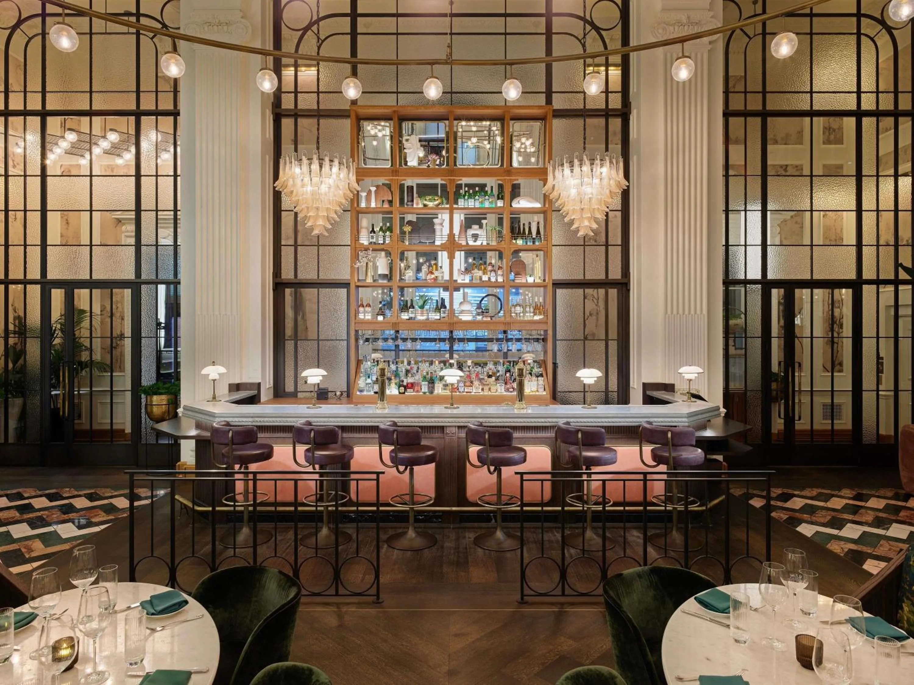 Lounge or bar in Fairmont Olympic Hotel