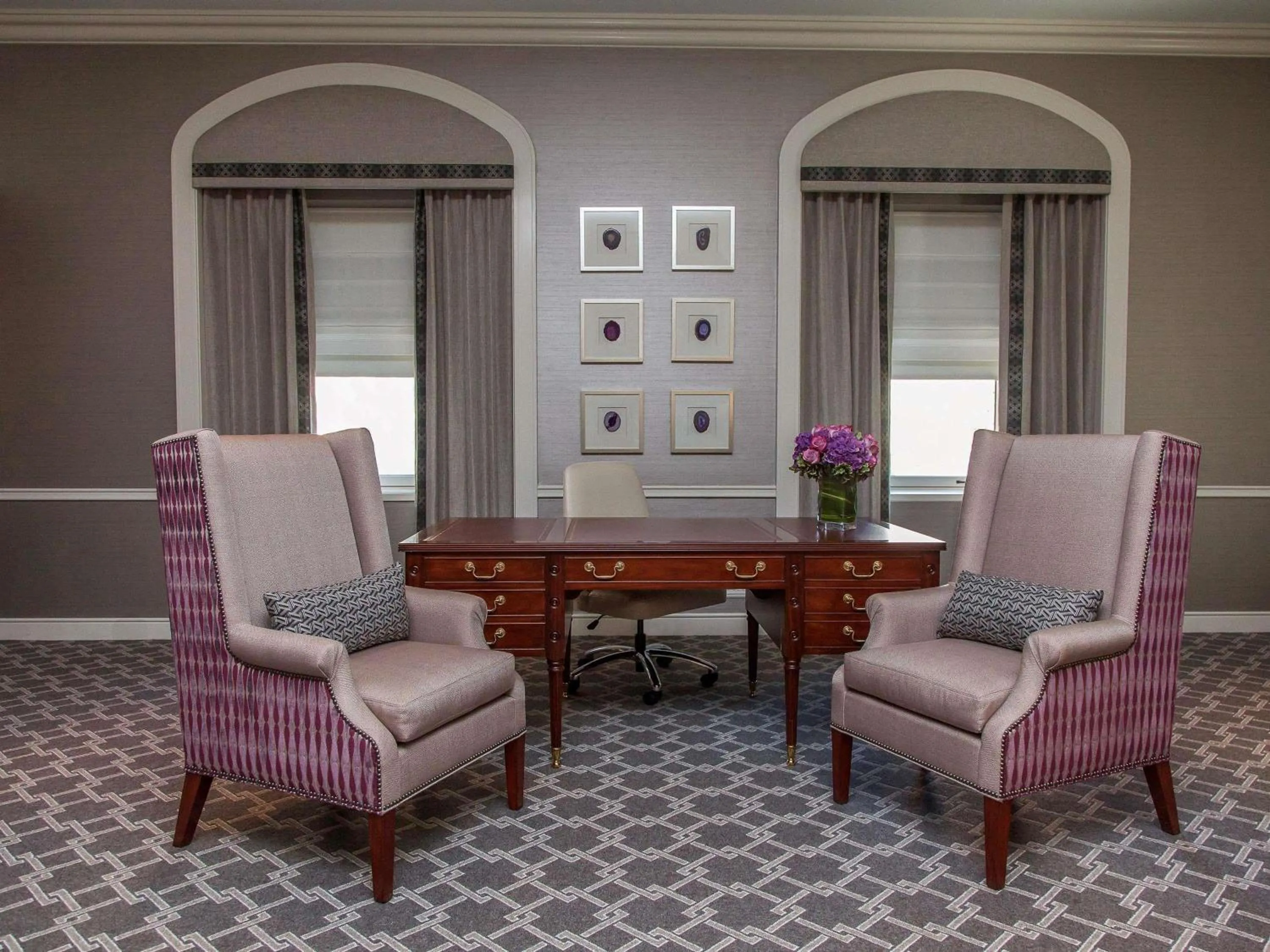 Bedroom in Fairmont Olympic Hotel