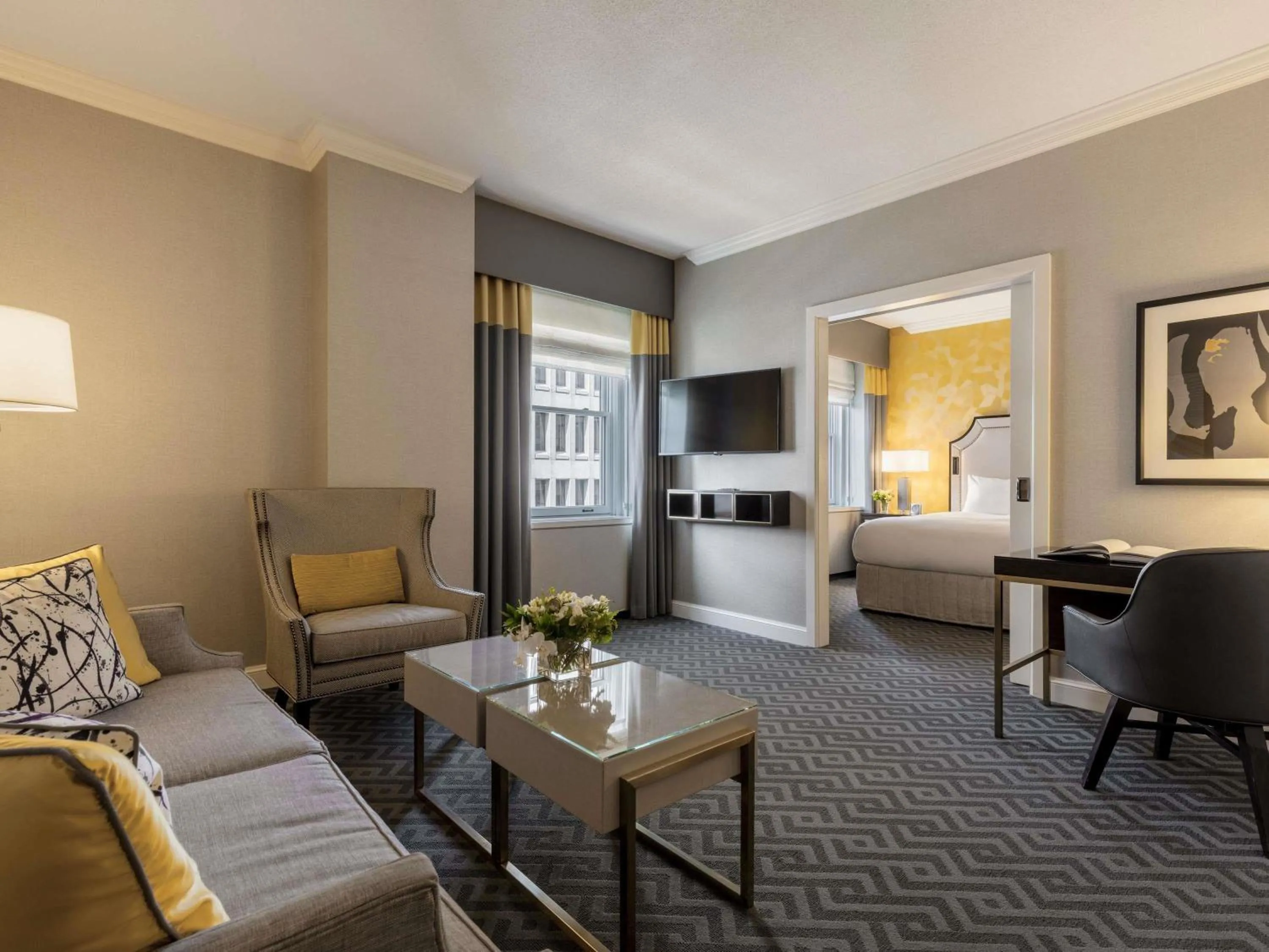 Bedroom in Fairmont Olympic Hotel