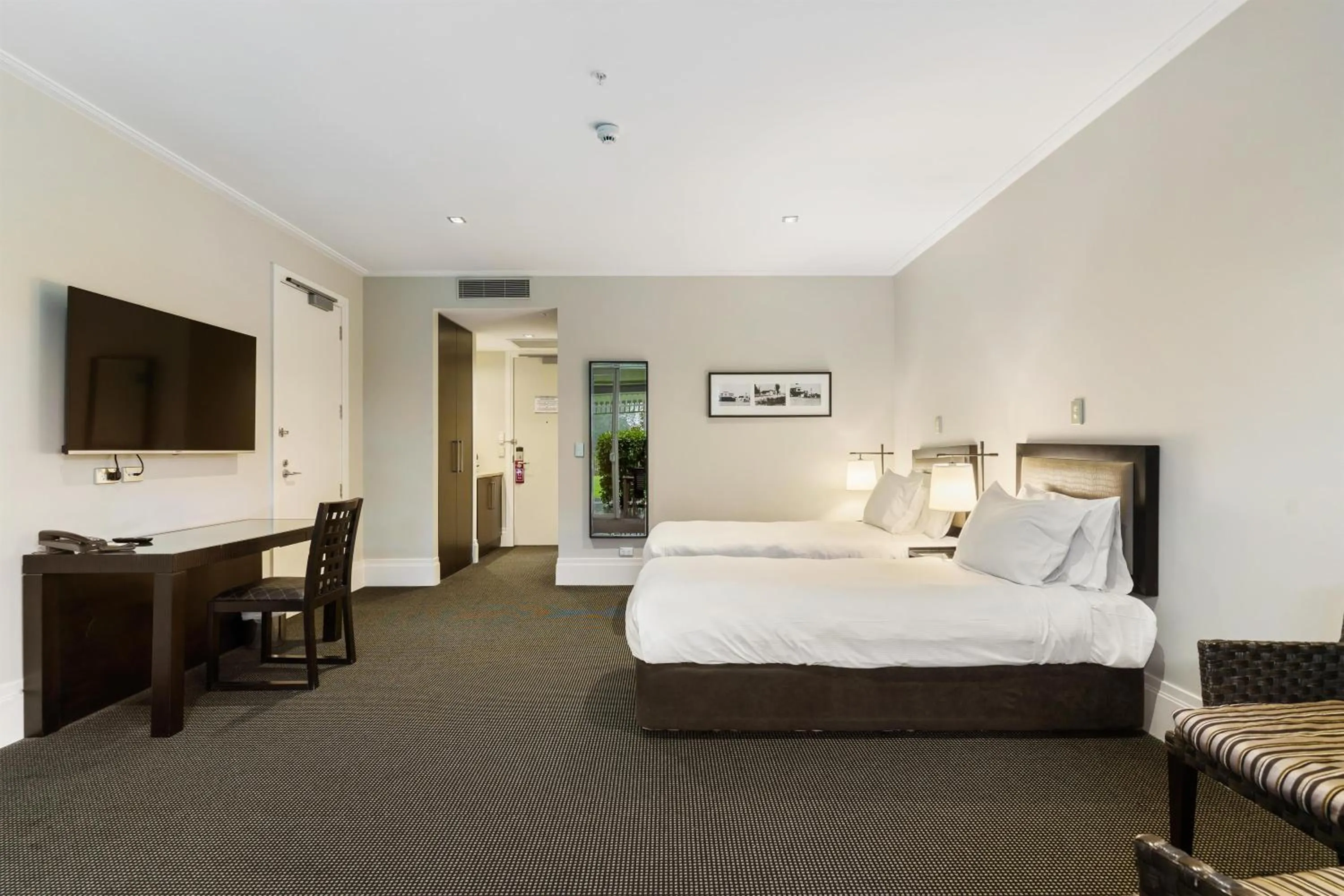 Bedroom, Bed in Hilton Lake Taupo