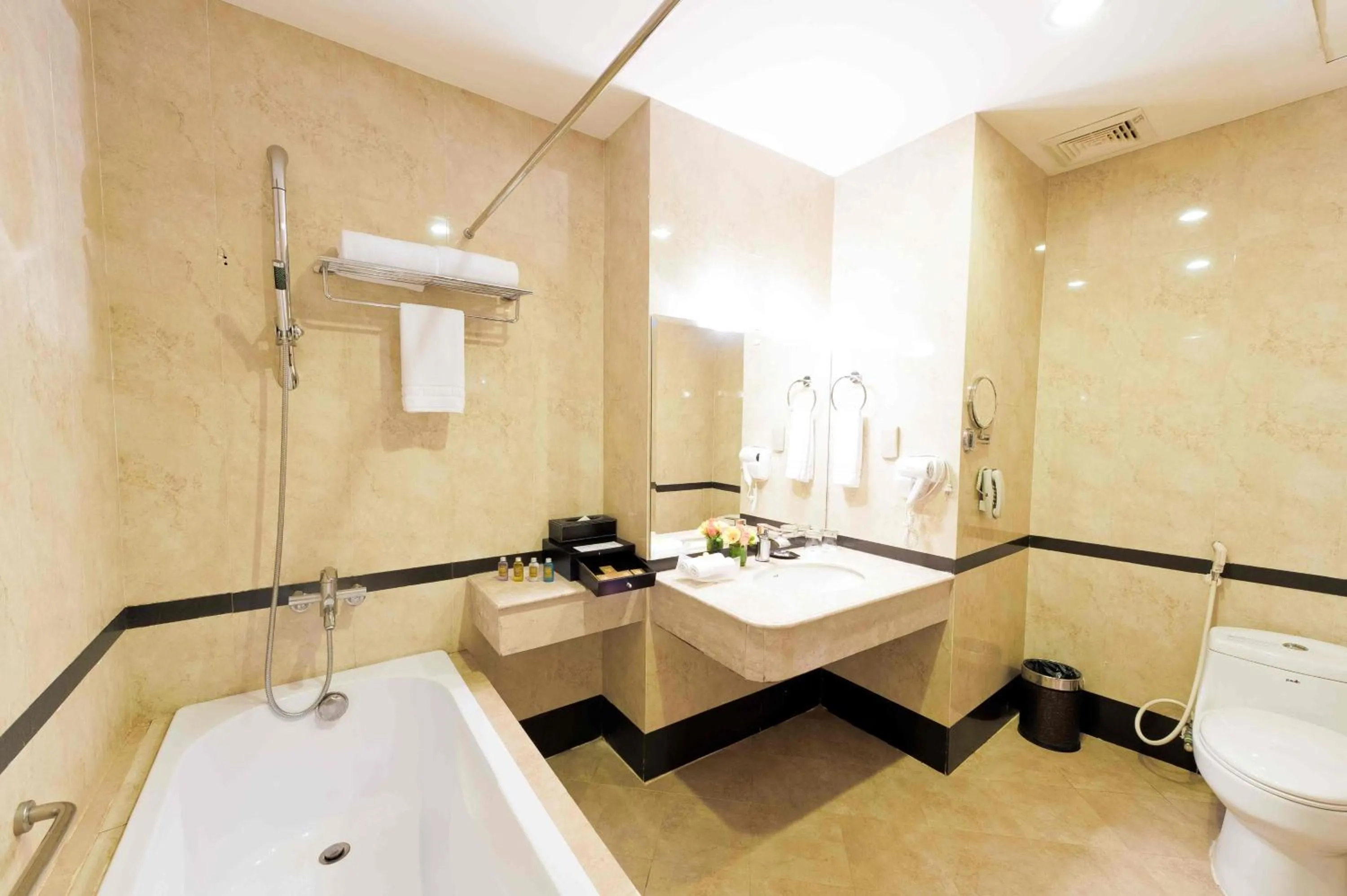 Shower in Muong Thanh Grand Hanoi Hotel