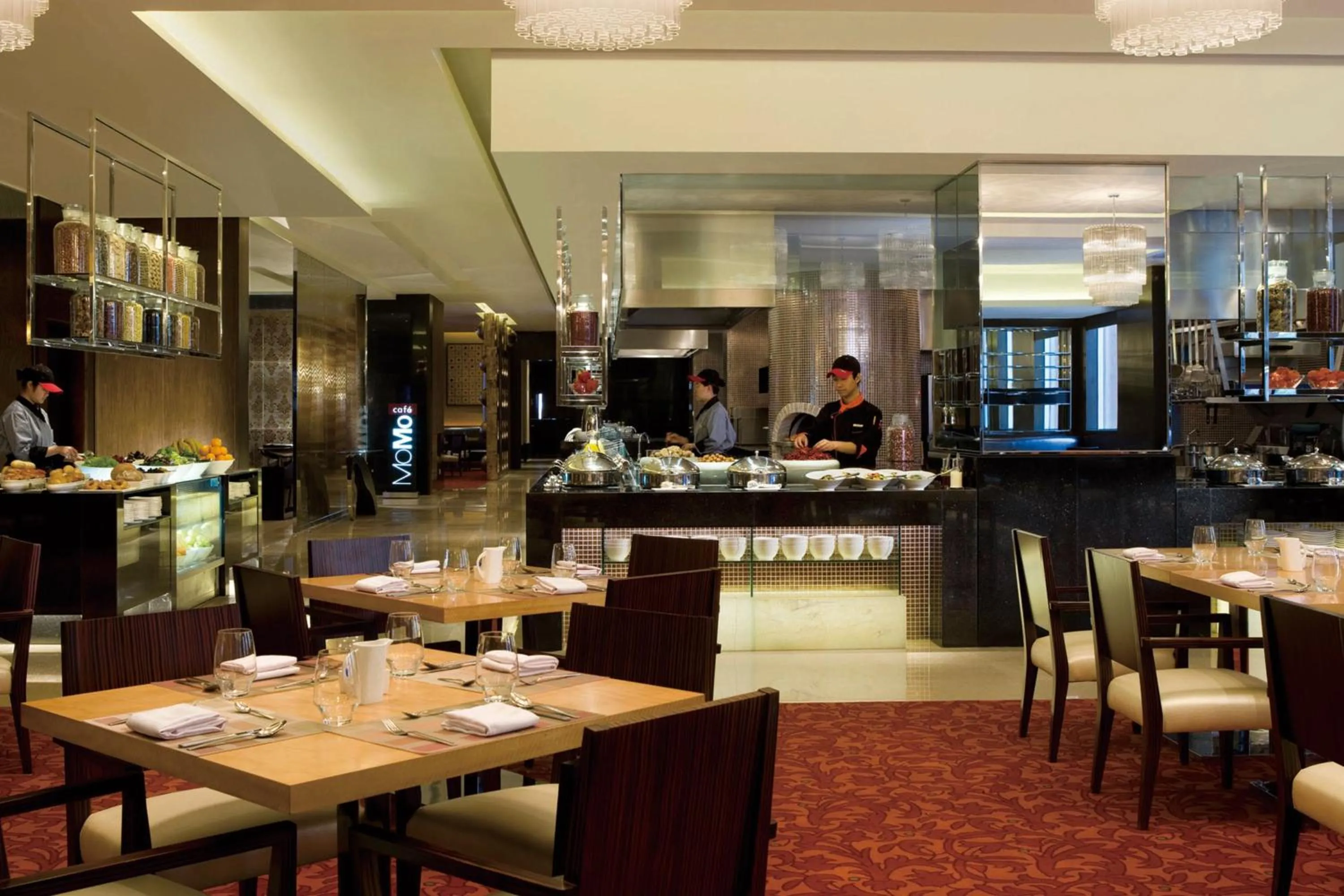 Restaurant/places to eat in Courtyard By Marriott Shanghai Xujiahui