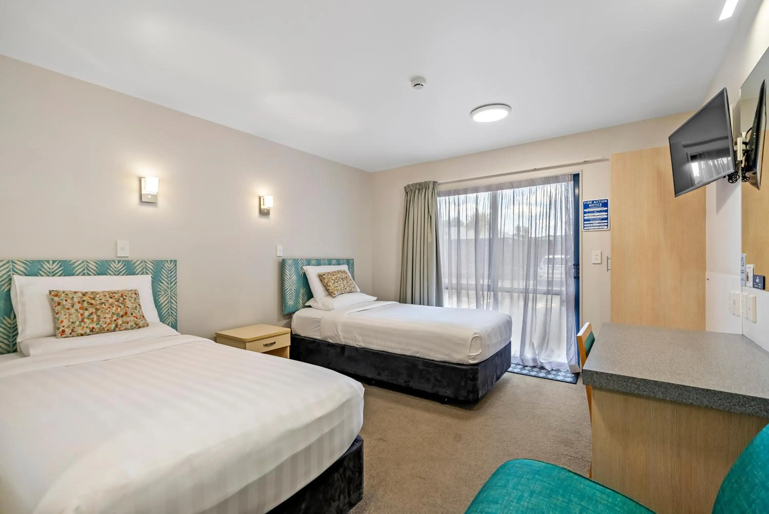 Bed in Bella Vista Motel Whangarei