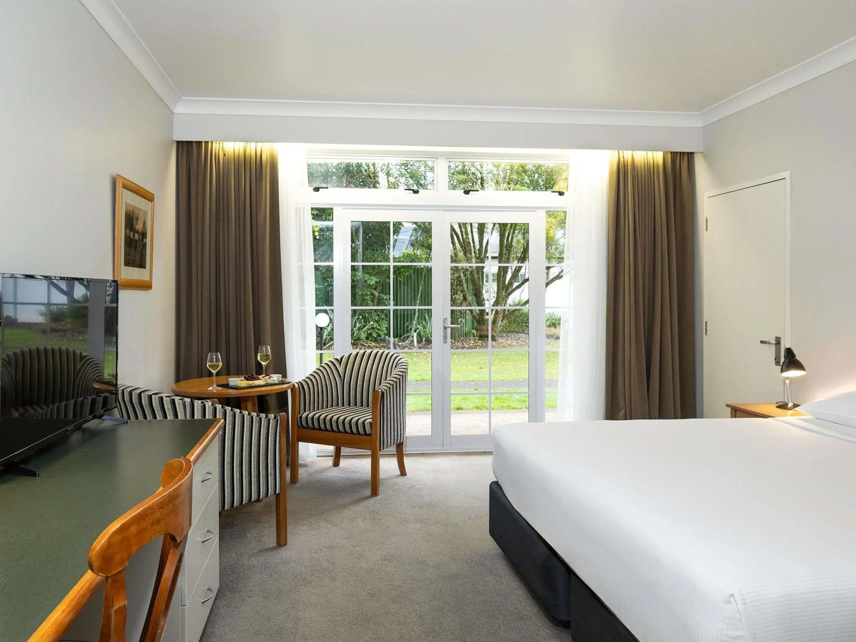 Bedroom, Bed in Wairakei Resort Taupo