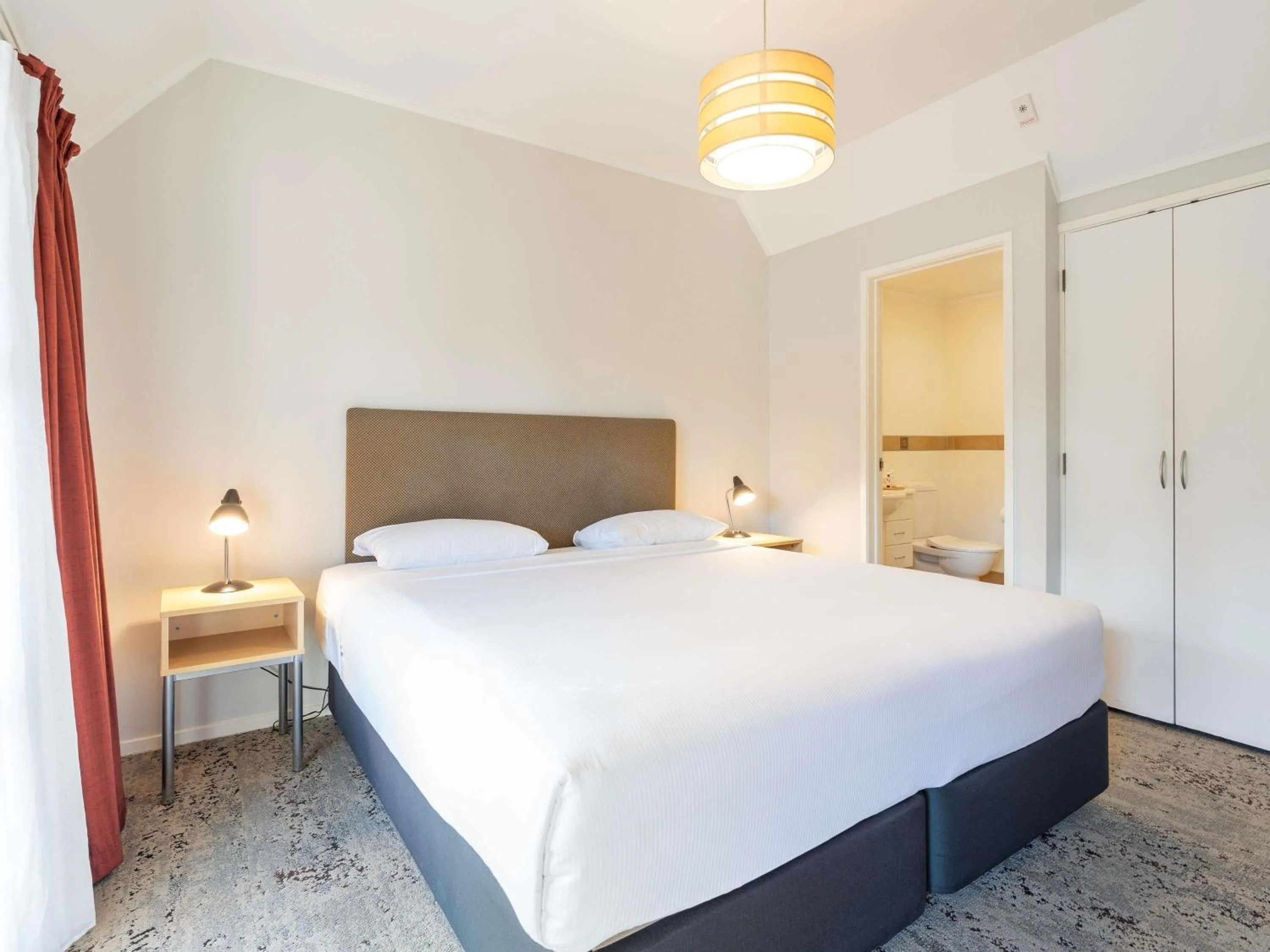 Bedroom, Bed in Wairakei Resort Taupo