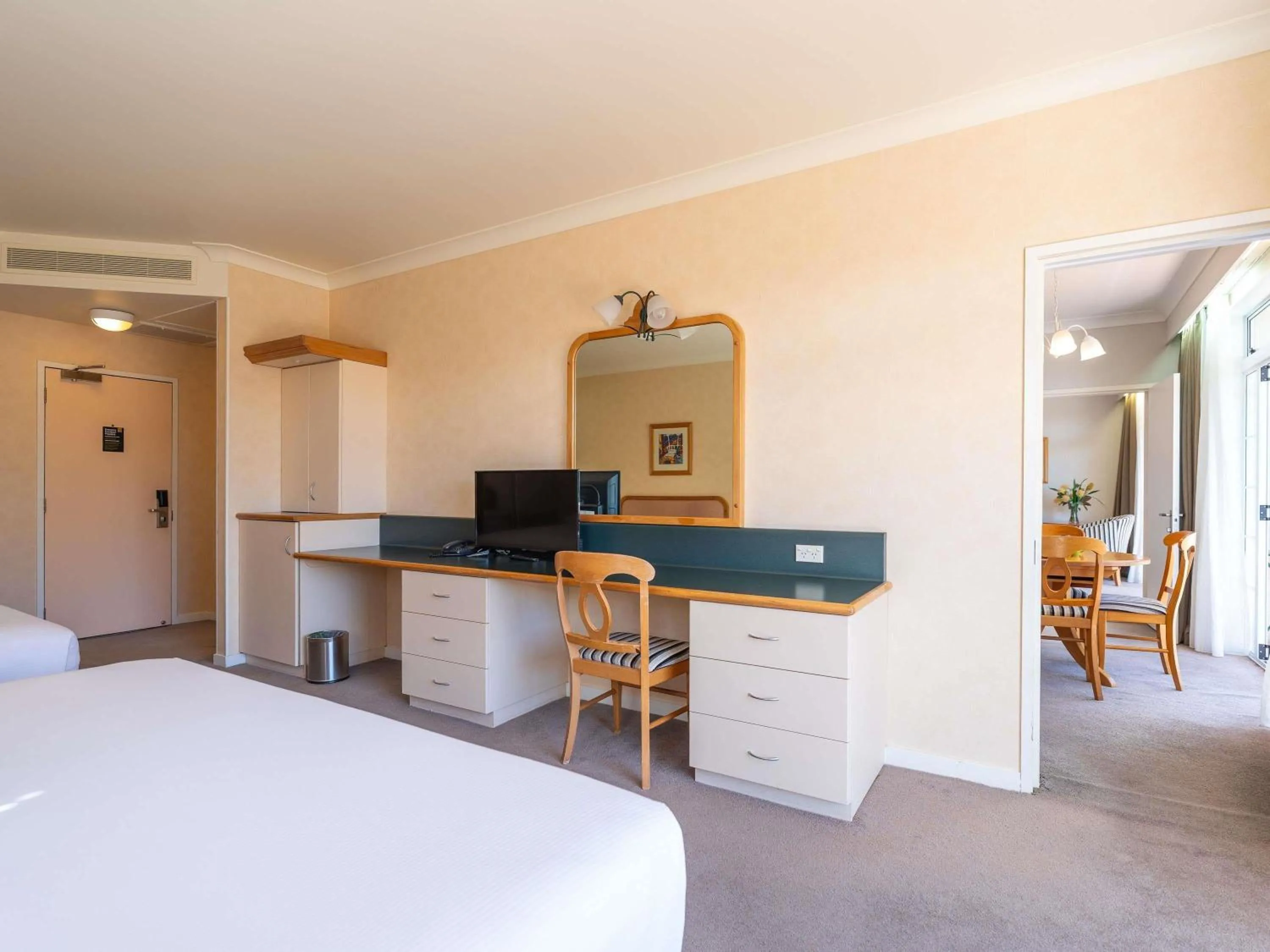 Bedroom, Bed in Wairakei Resort Taupo