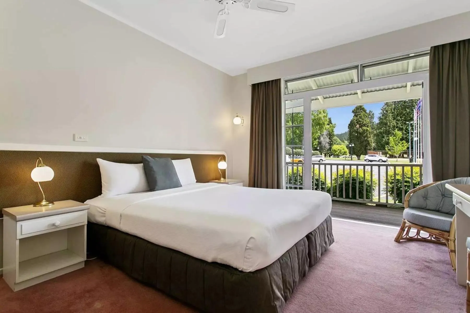 Bed in Wairakei Resort Taupo