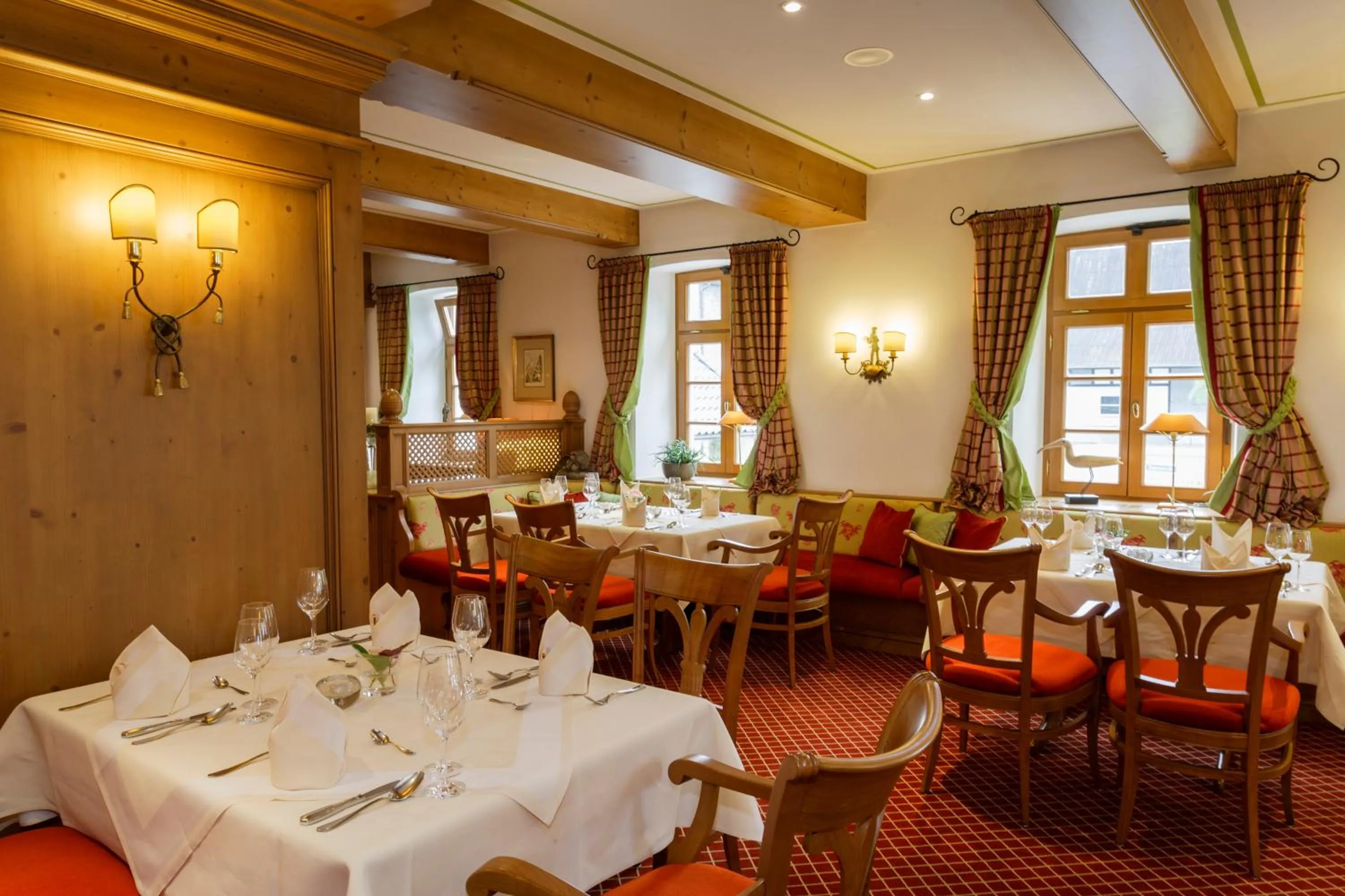 Restaurant/places to eat in Landhotel Donner