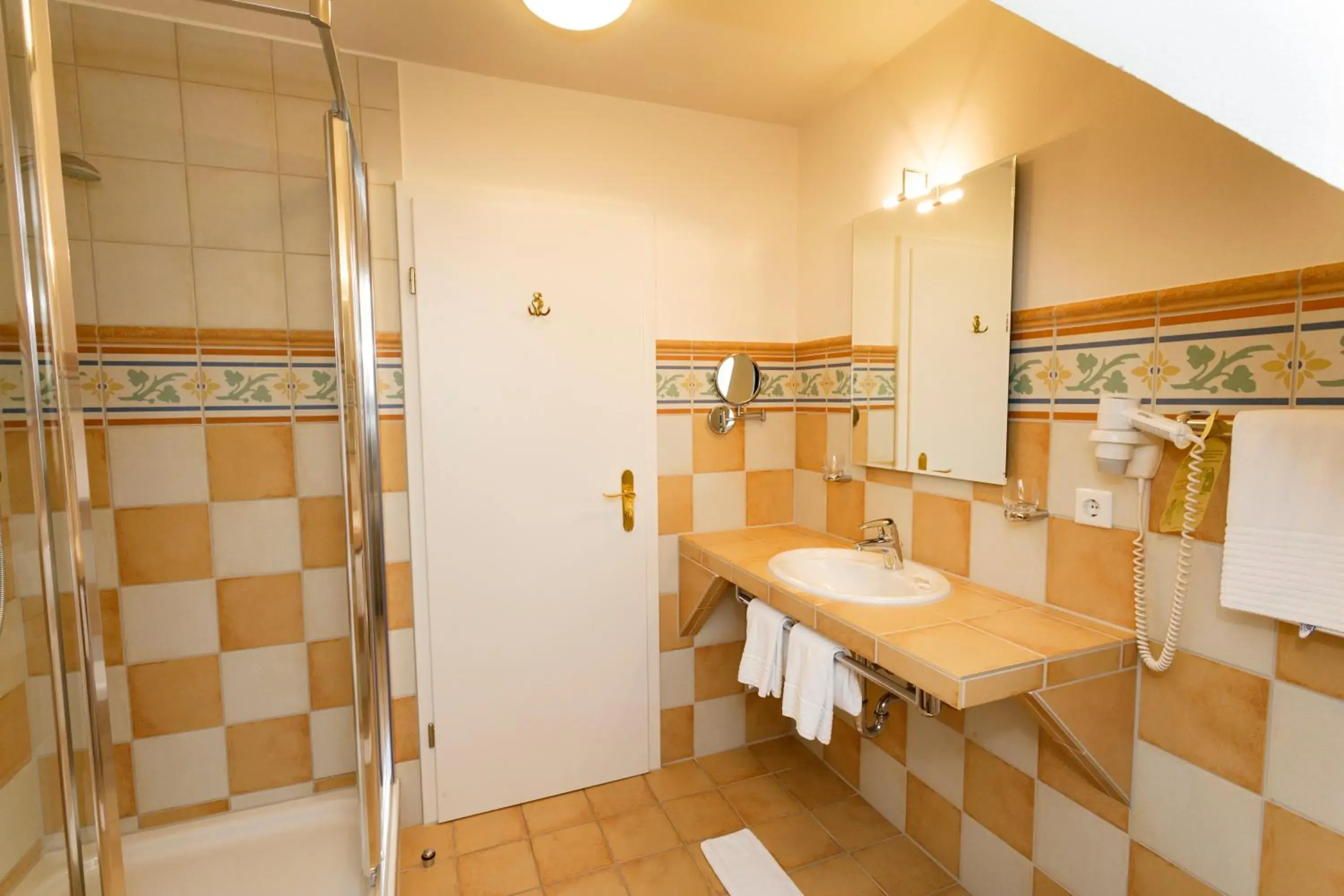 Double Room in Landhotel Donner Double Room in Landhotel Donner