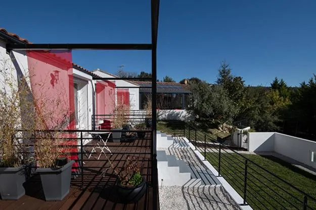 Balcony/Terrace in Mise en Scène