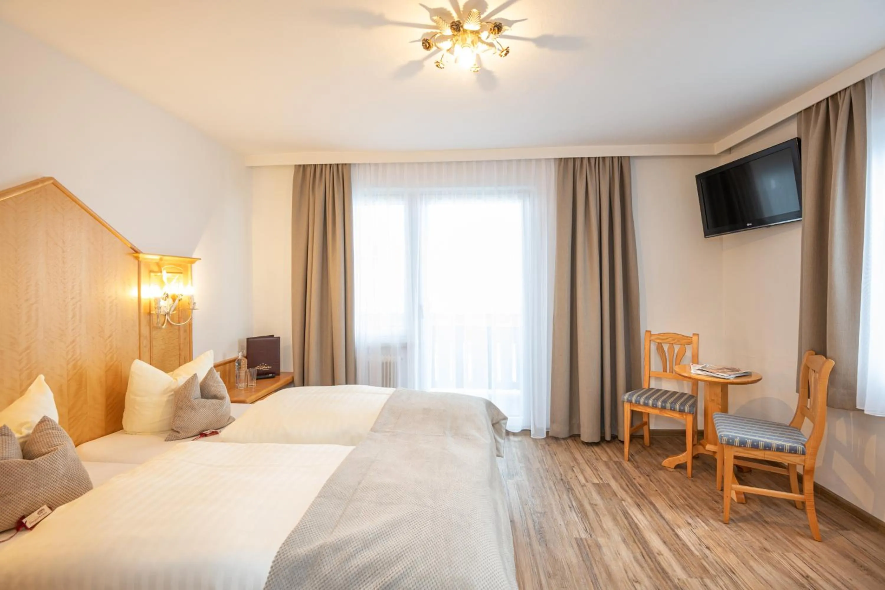 Photo of the whole room, Bed in Hotel Stegerbräu