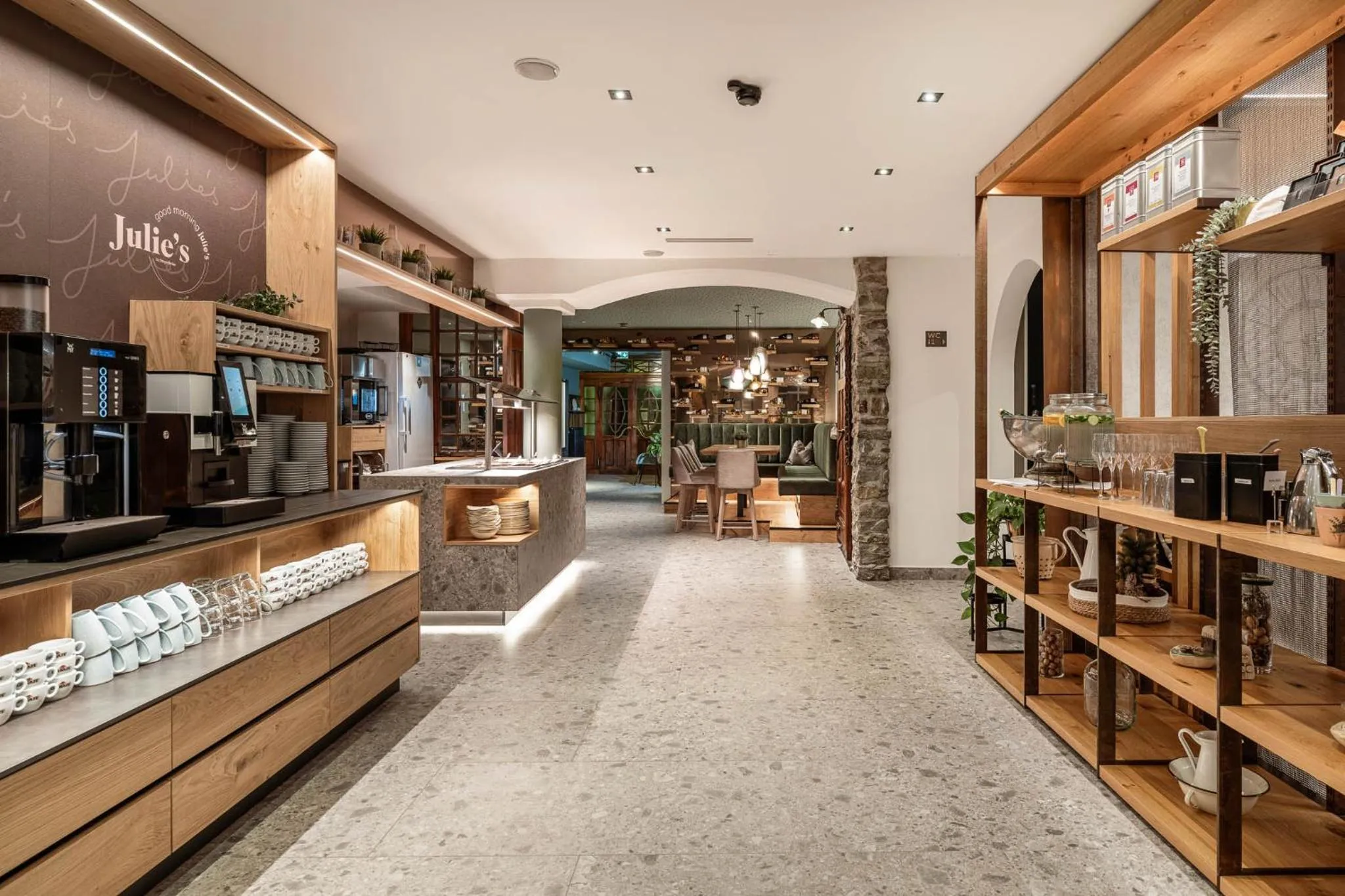 Breakfast in Hotel Stegerbräu