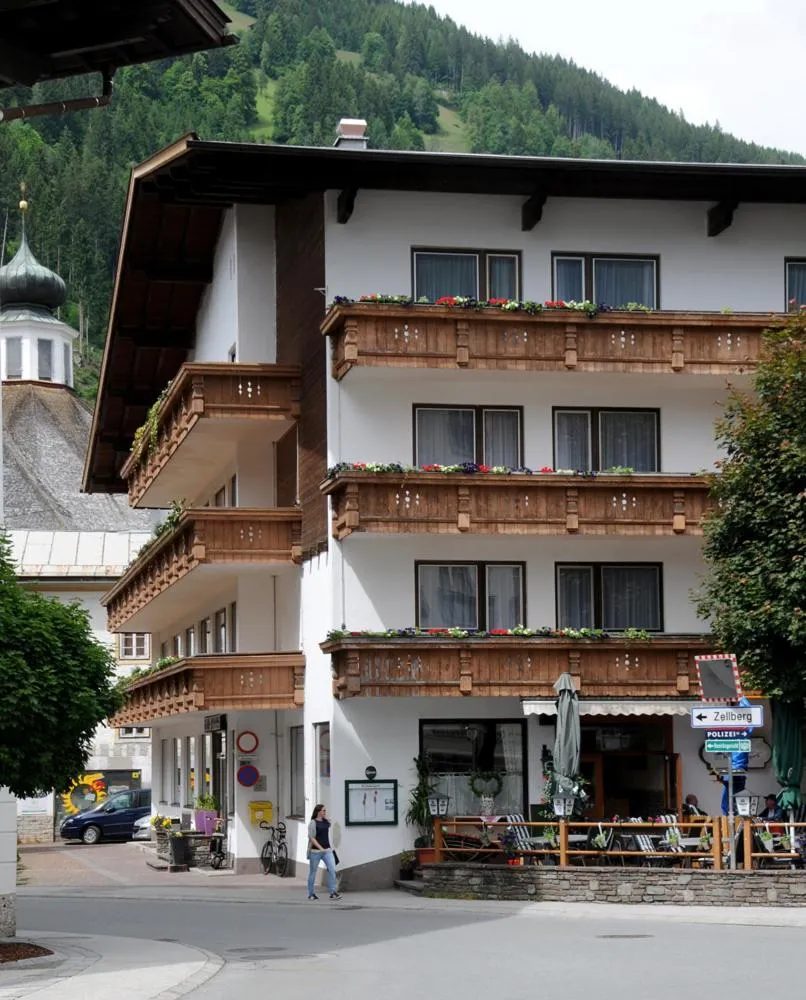 Property building in Gasthof Hotel Kirchenwirt