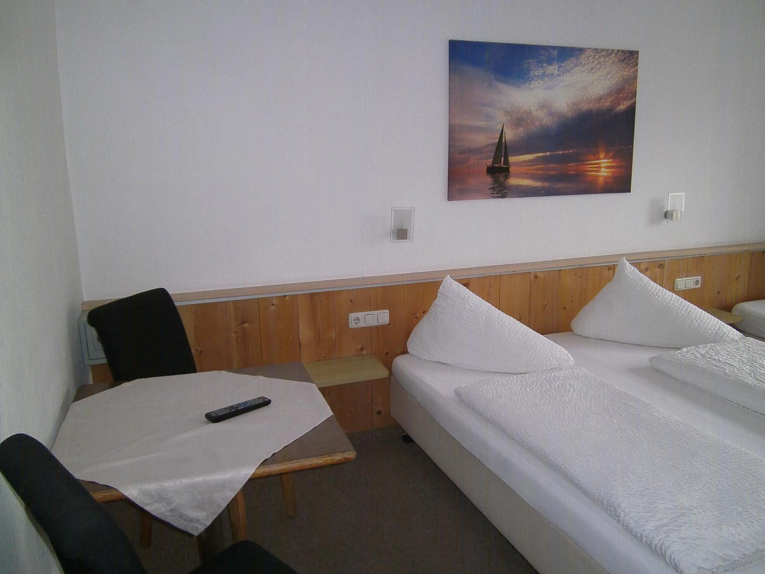 Bedroom, Bed in Gasthof Hotel Kirchenwirt