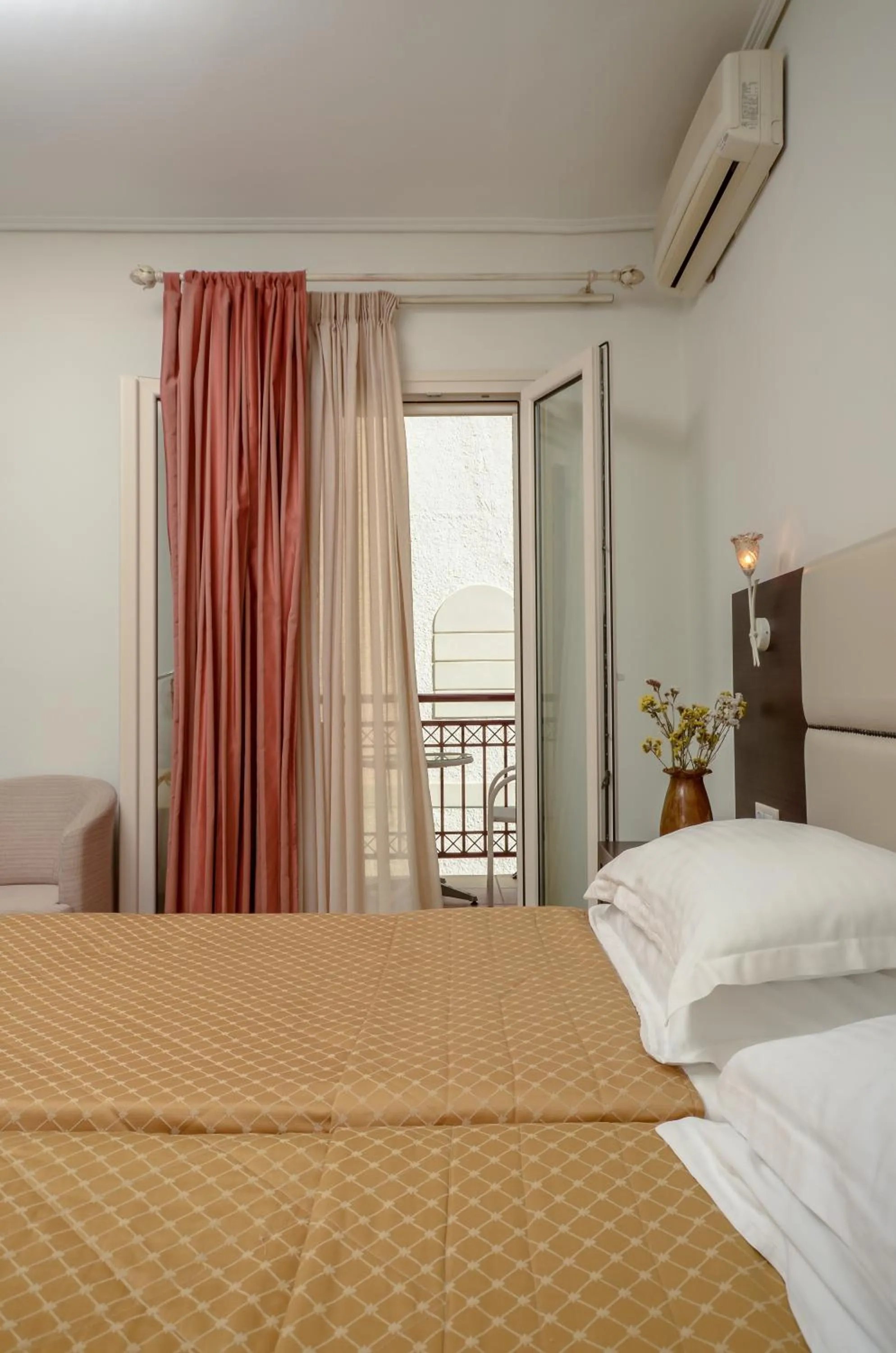 Photo of the whole room, Bed in Aeolis Boutique Hotel