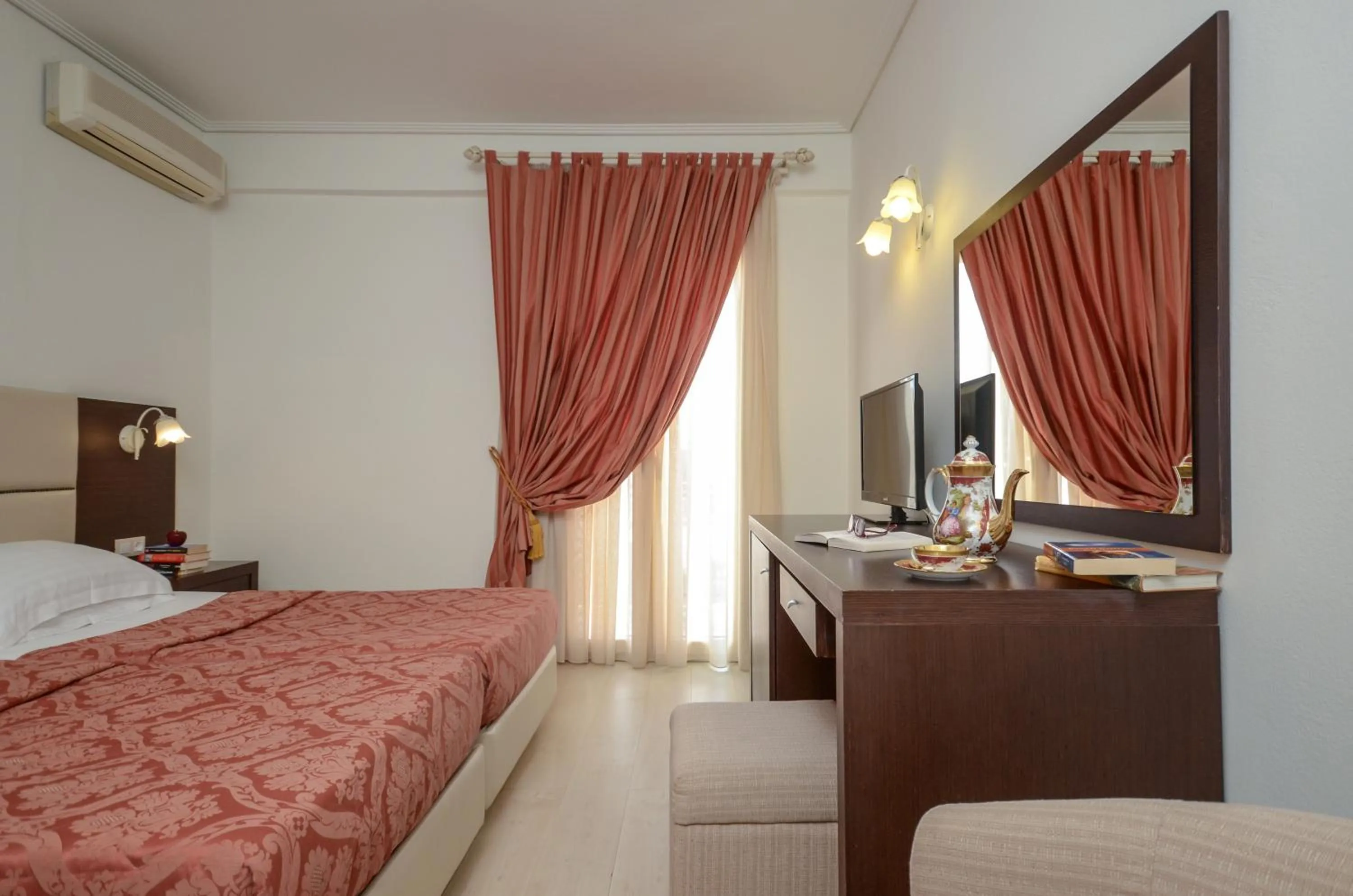 Photo of the whole room, Bed in Aeolis Boutique Hotel