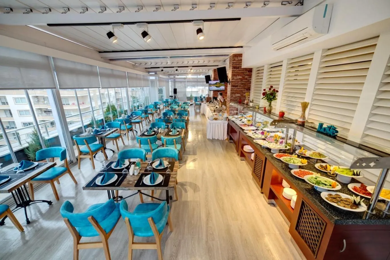 Food and drinks in Forum Suite Otel