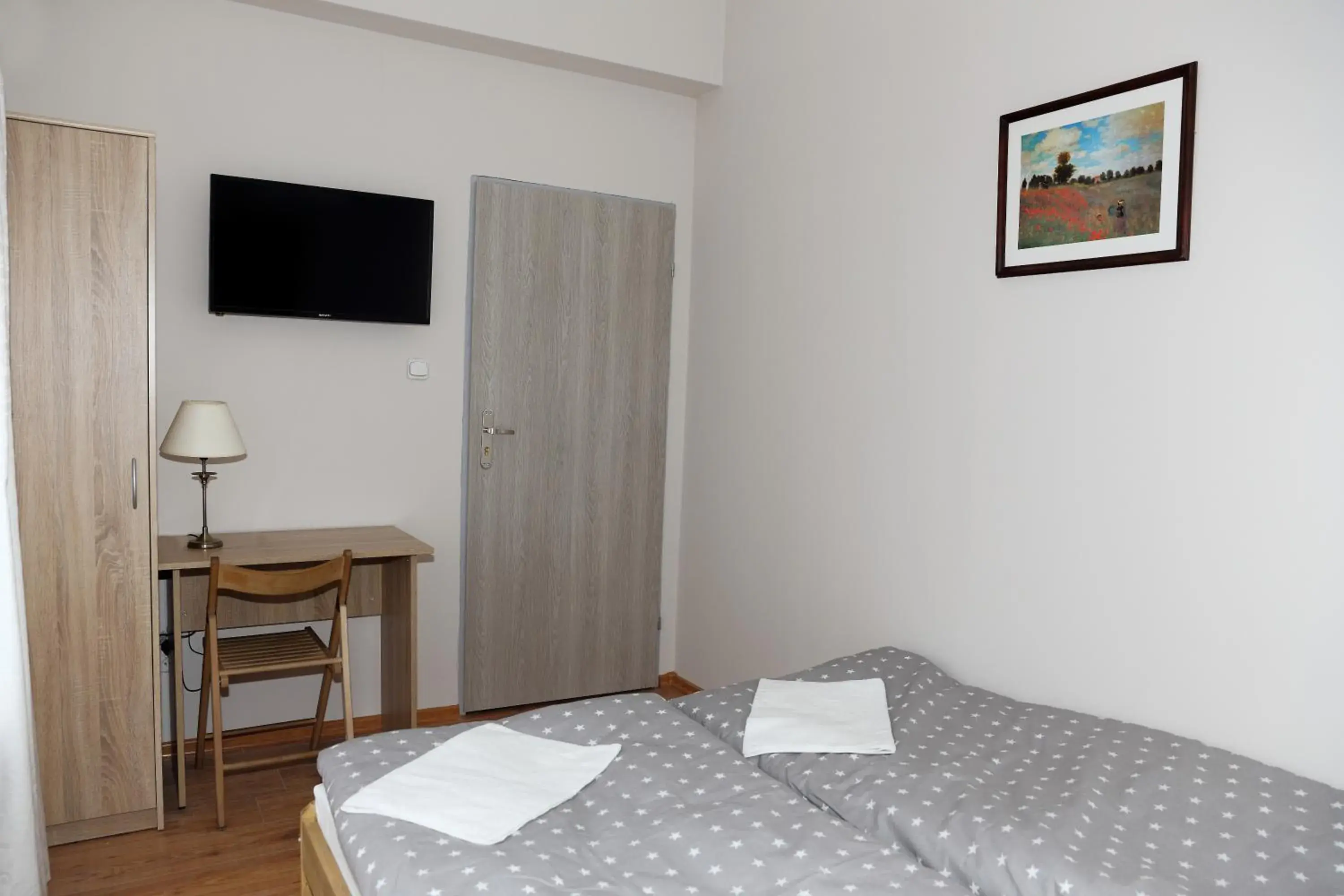 Double Room - single occupancy in Hostel Grono Double Room - single occupancy in Hostel Grono