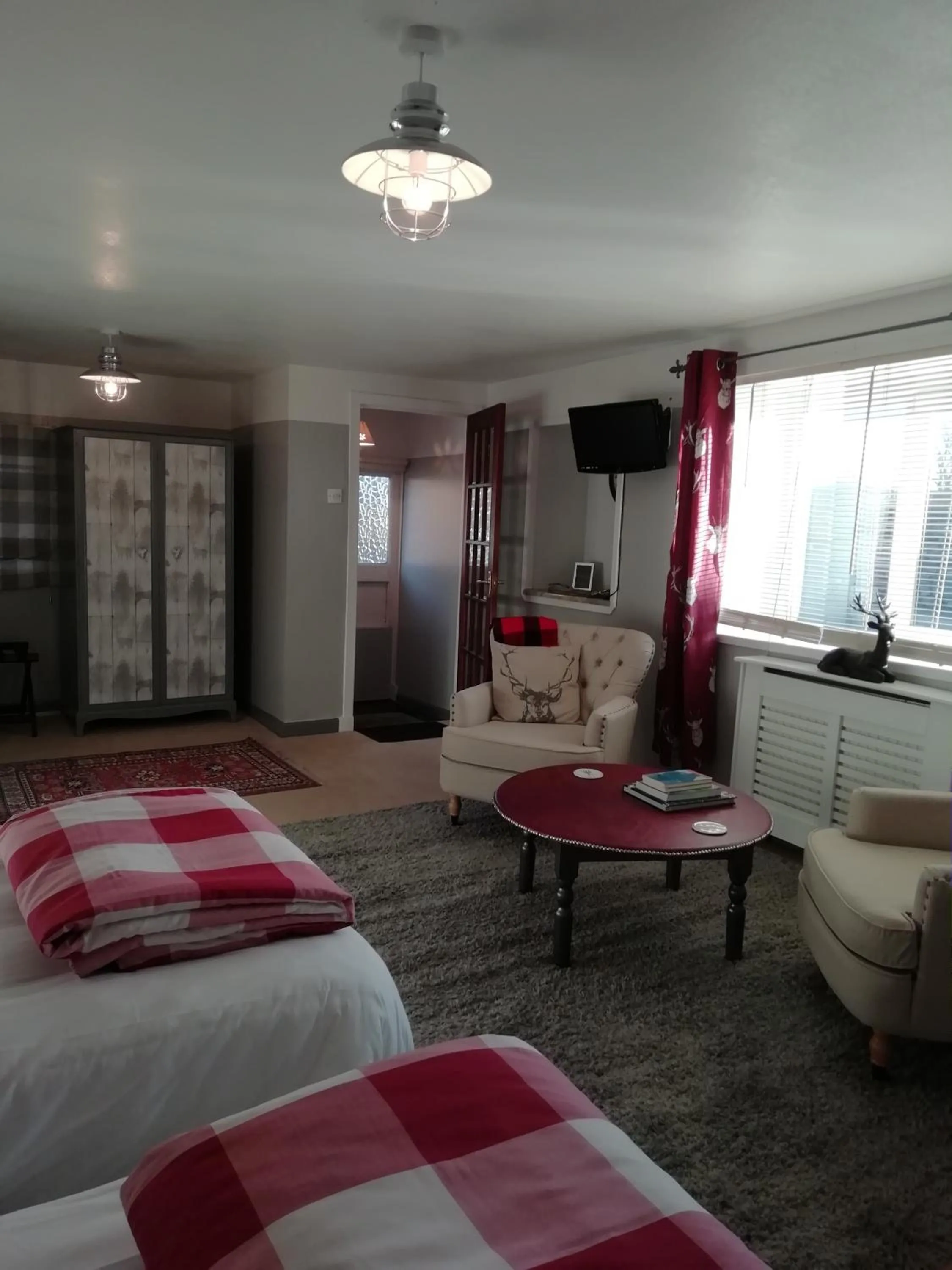 Photo of the whole room, Bed in Argyle Guest House