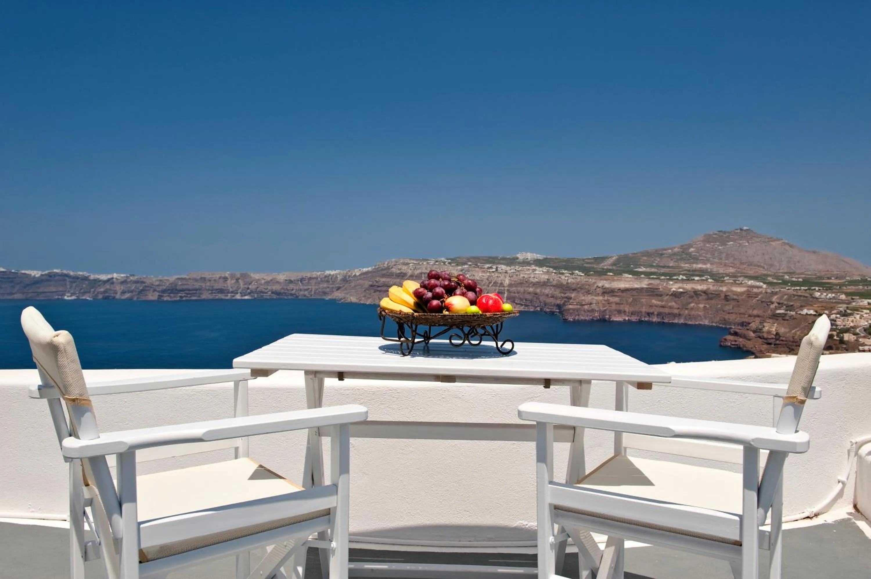 Balcony/Terrace in Aura Marina Apartments Santorini