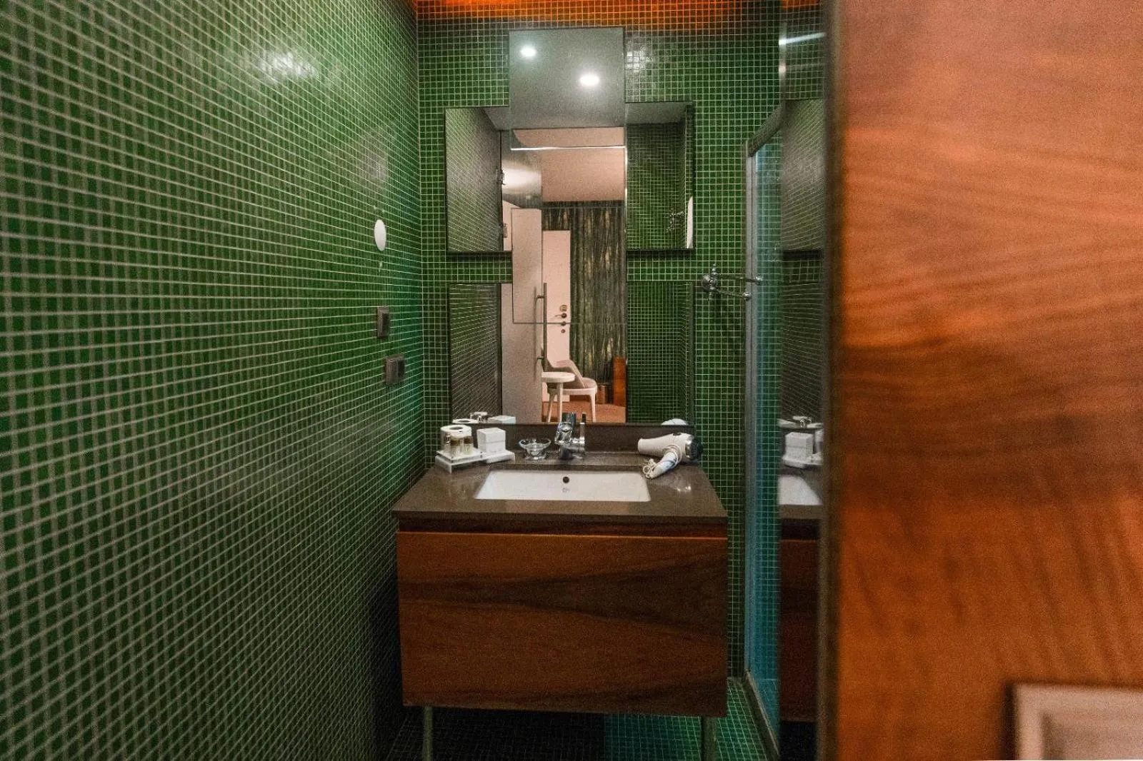 Bathroom in Golden Pars Hotel