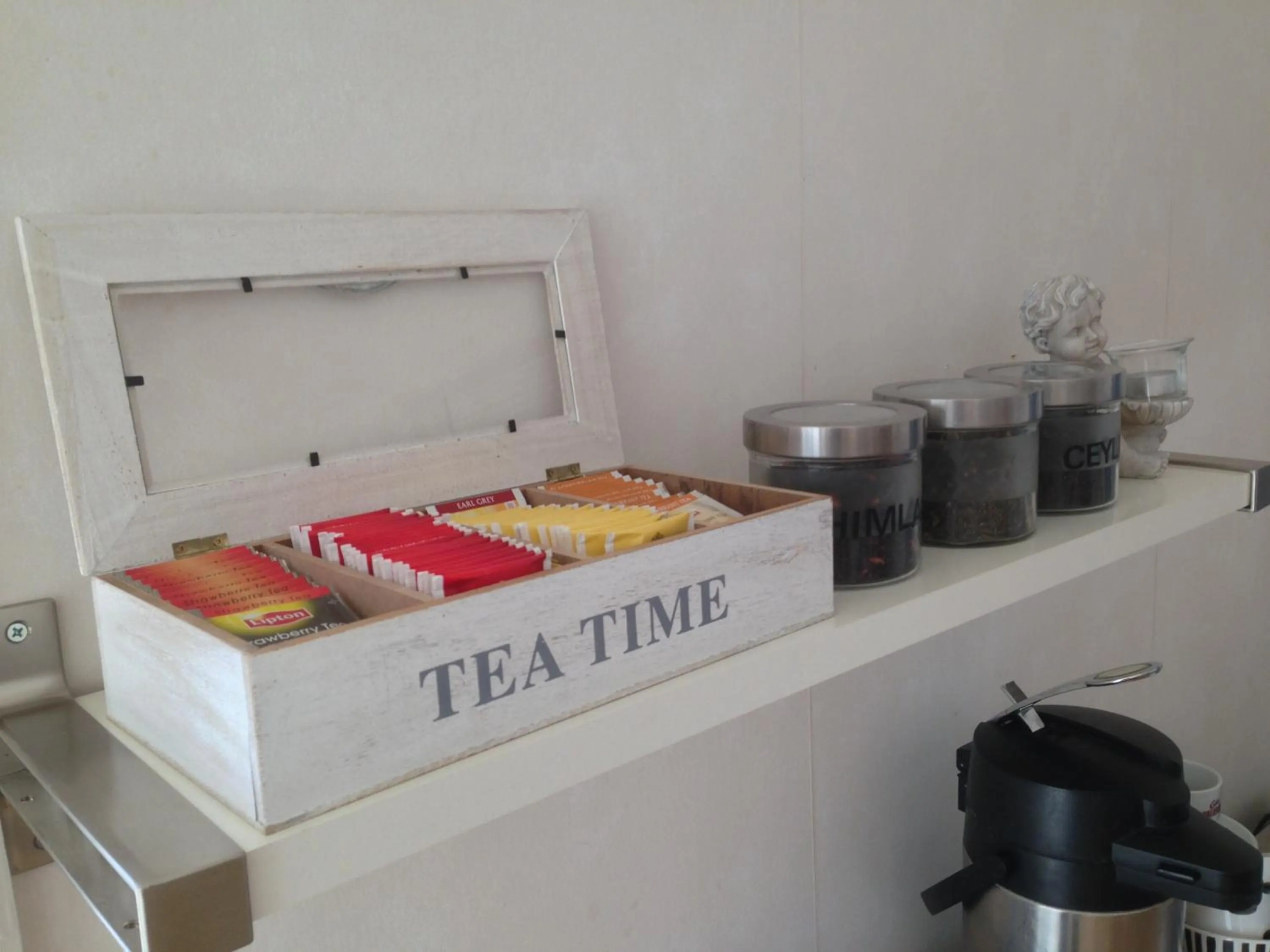 Coffee/tea facilities in Villa Ingrid