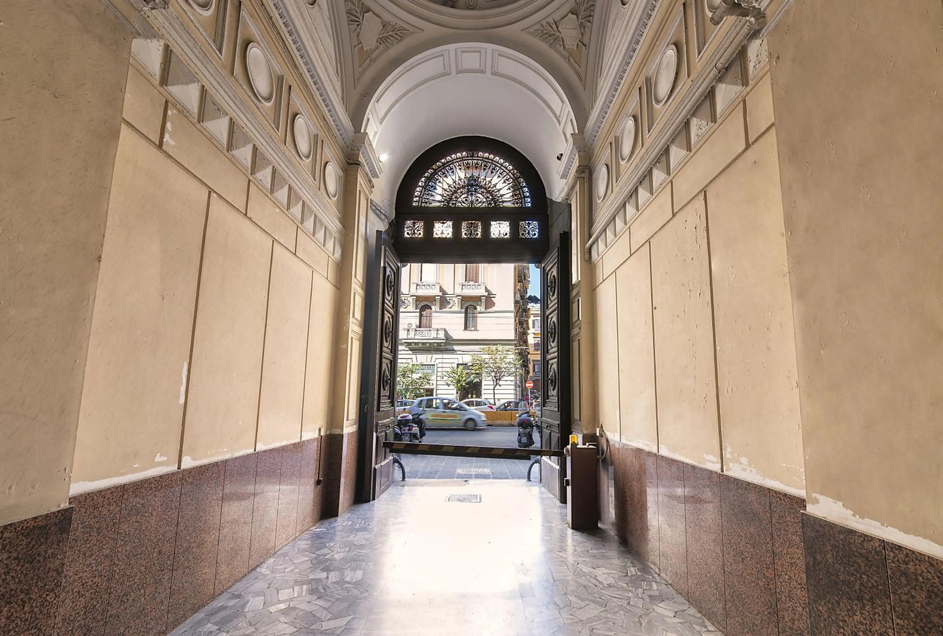 Be Italian Flat Bovio