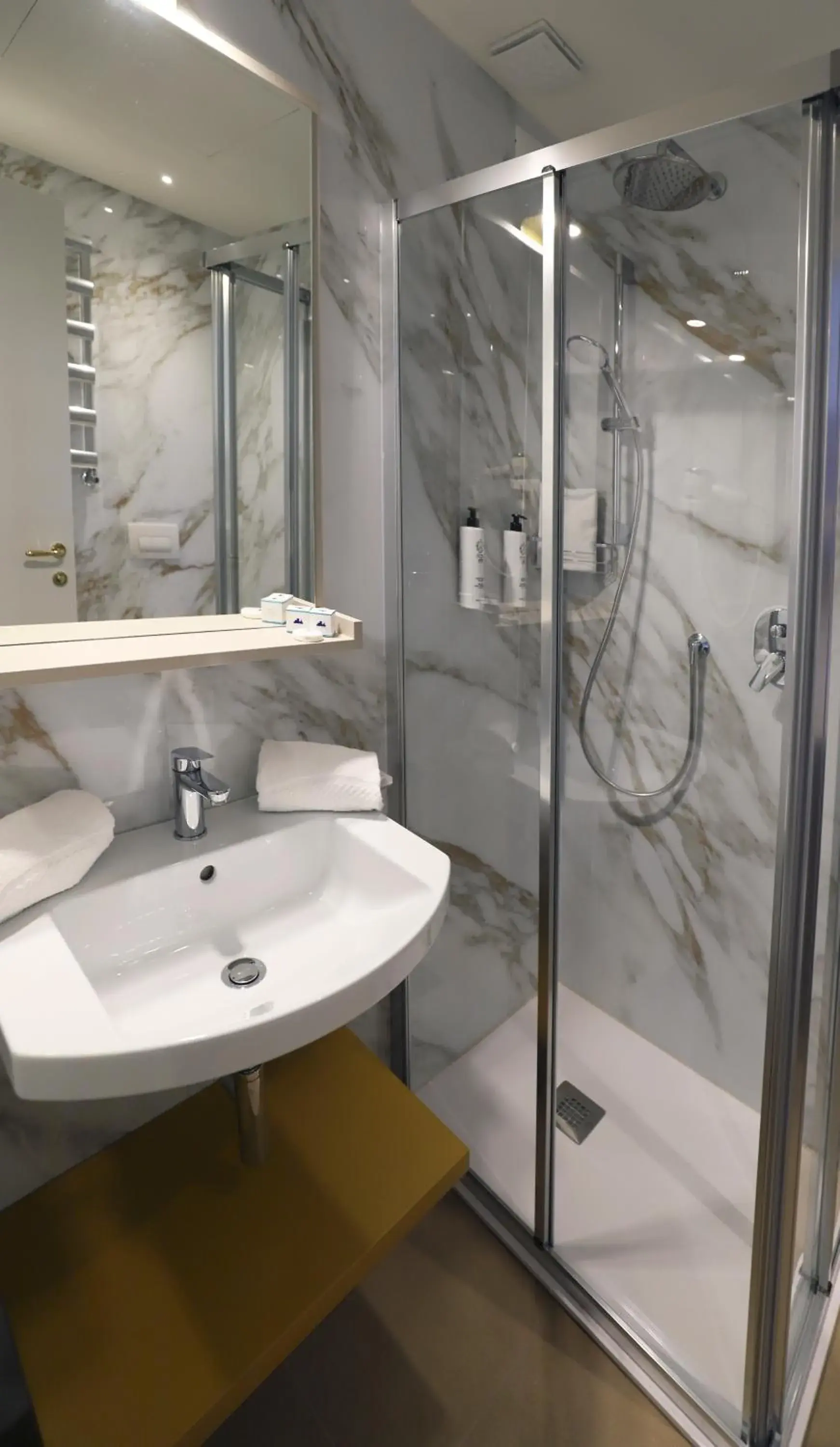 Double Room in Hotel Fonte Boiola Double Room in Hotel Fonte Boiola