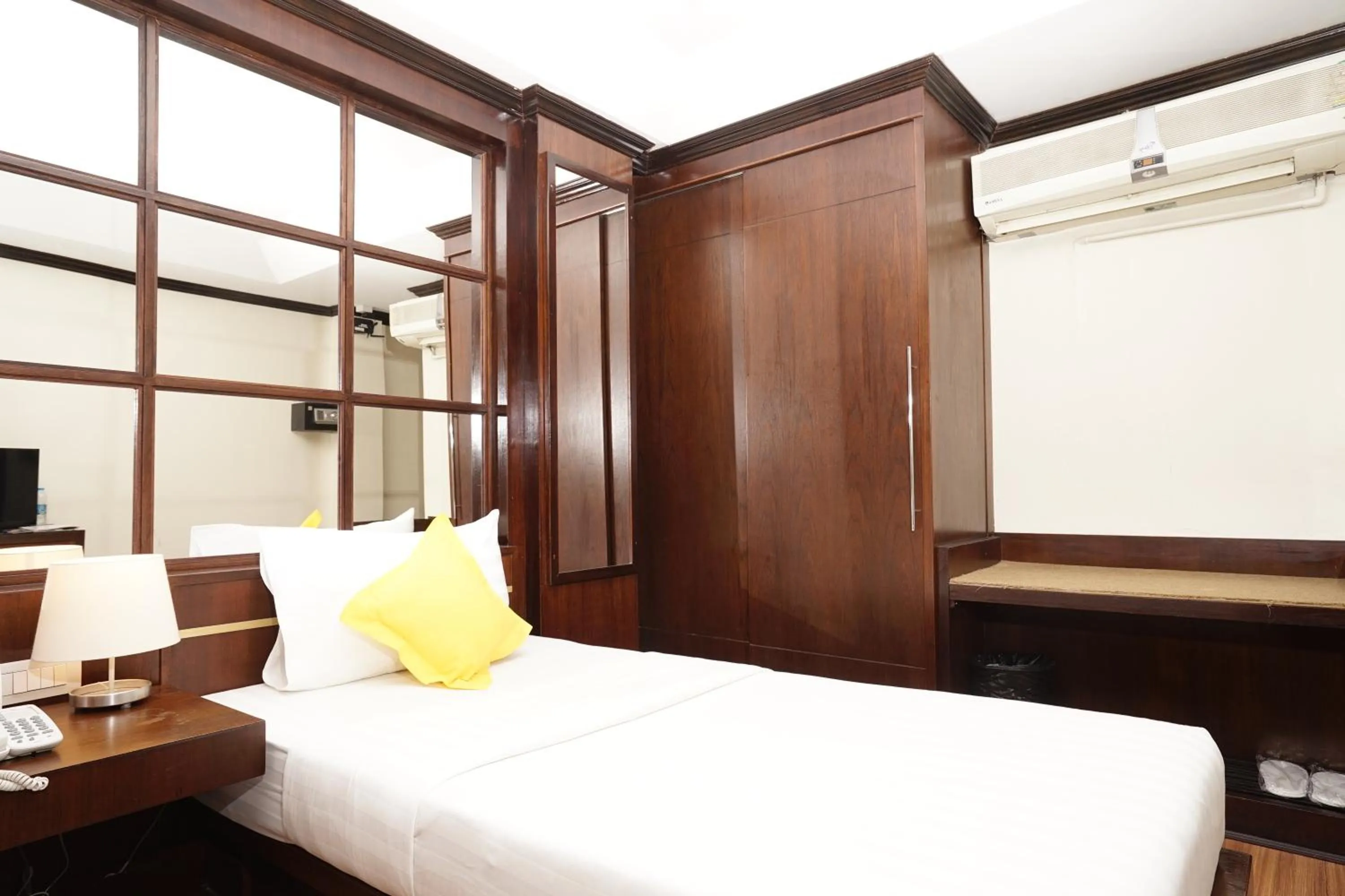 Bedroom, Bed in Grand Business Inn