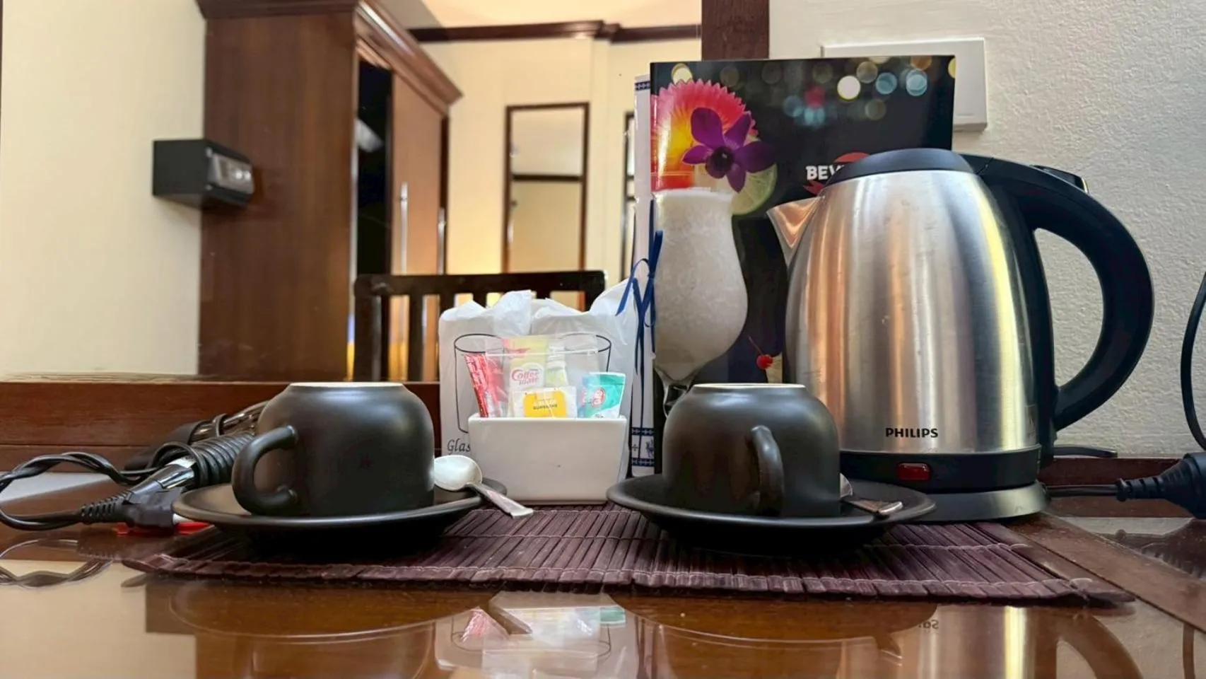 Coffee/tea facilities in Grand Business Inn