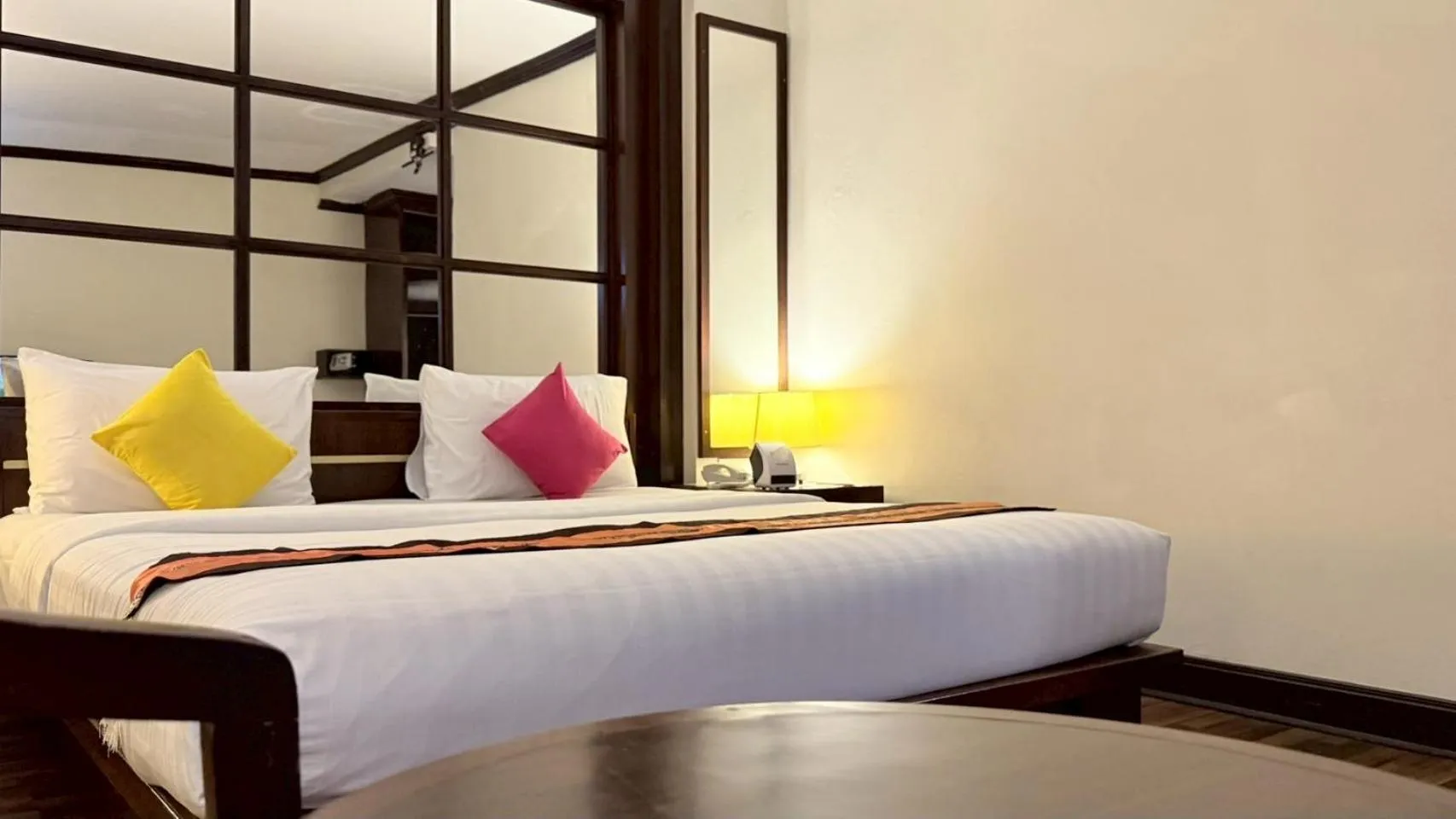 Bed in Grand Business Inn