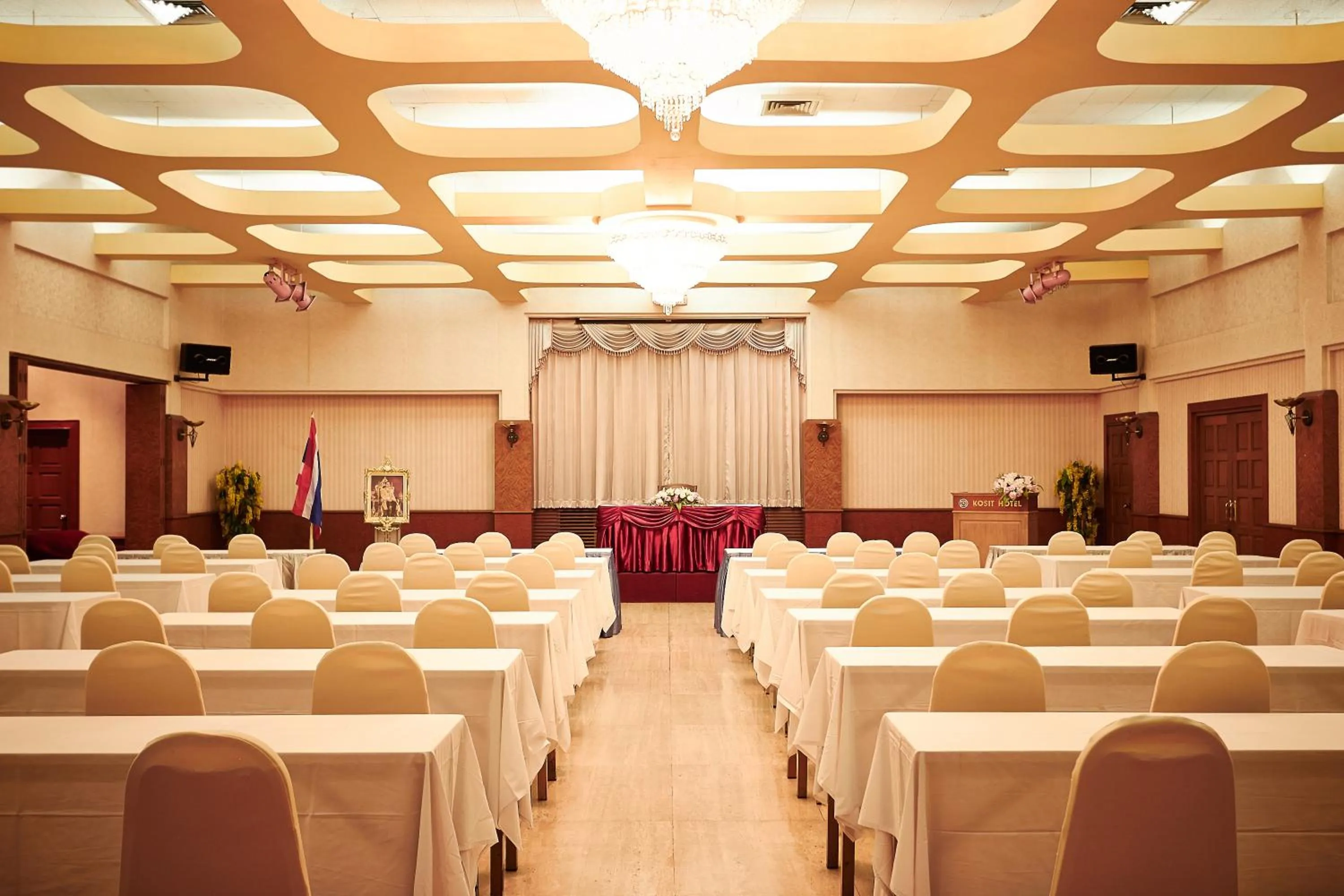 Meeting/conference room in Kosit Hotel