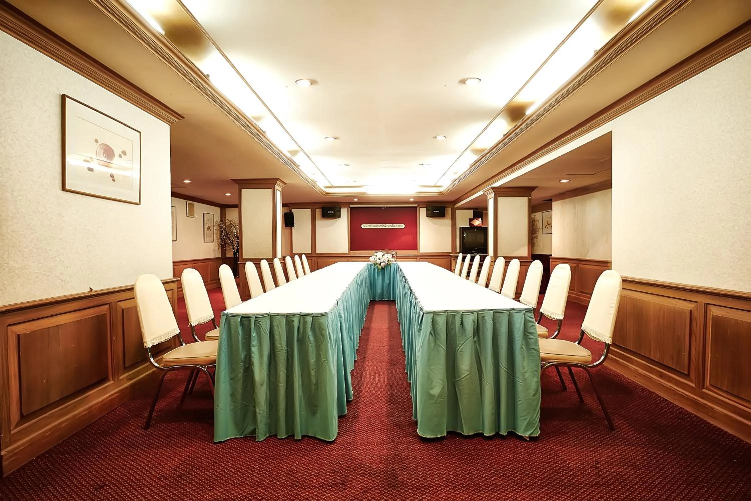 Meeting/conference room in Kosit Hotel