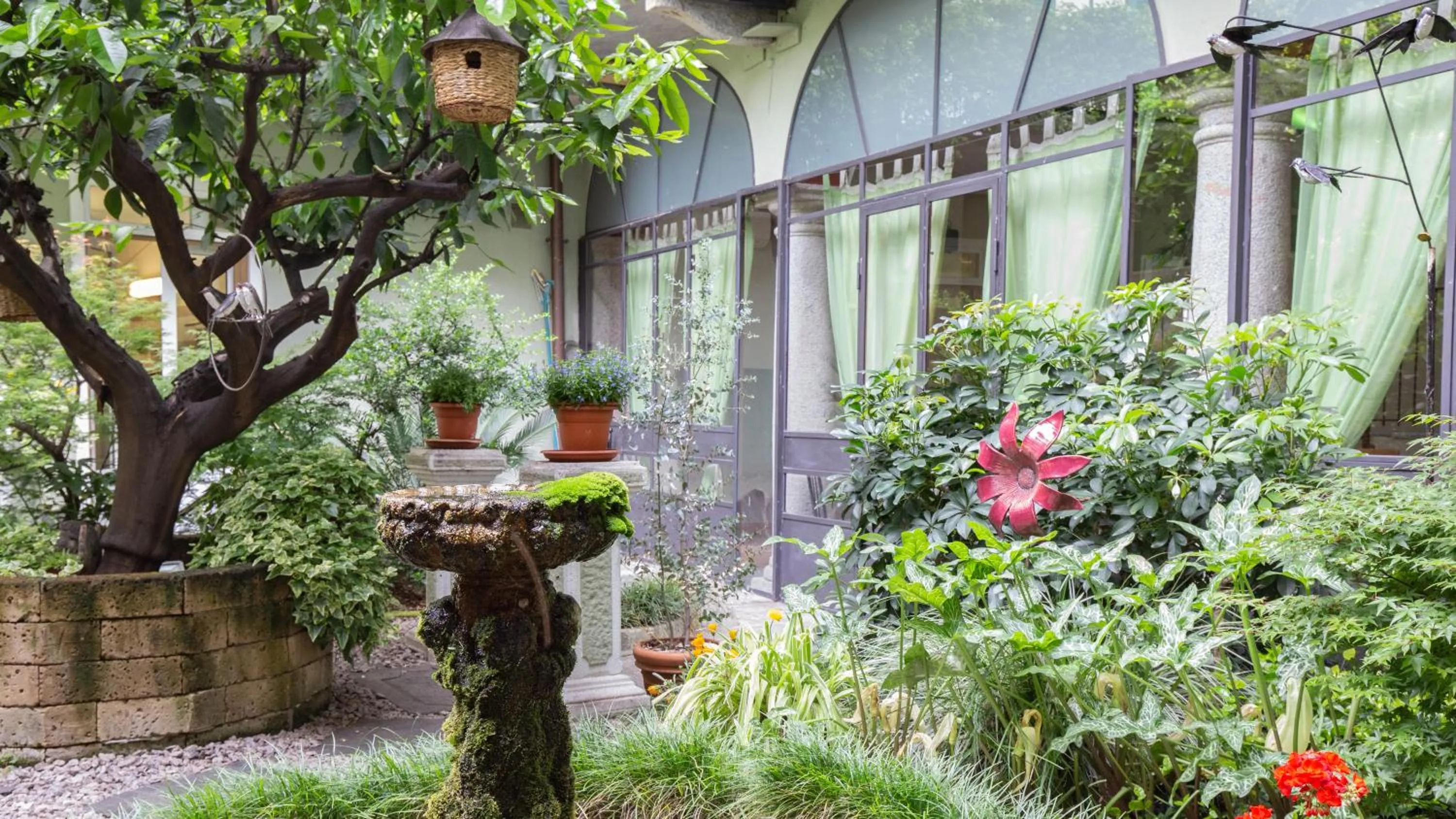 Spring in Albergo Pesce D'oro